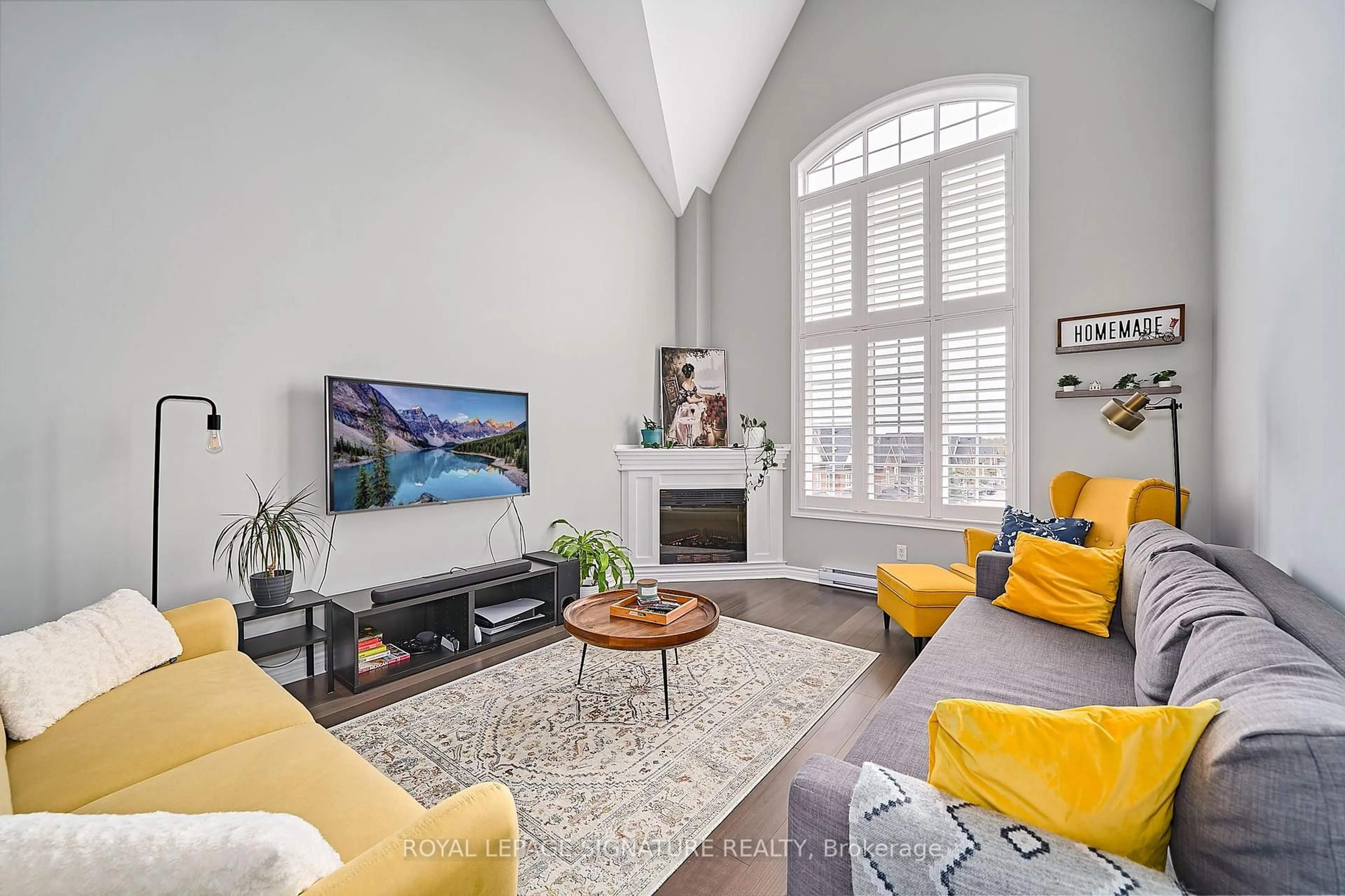 Living room with furniture, unknown for 30 Lovegrove Lane, Ajax Ontario L1S 0E7