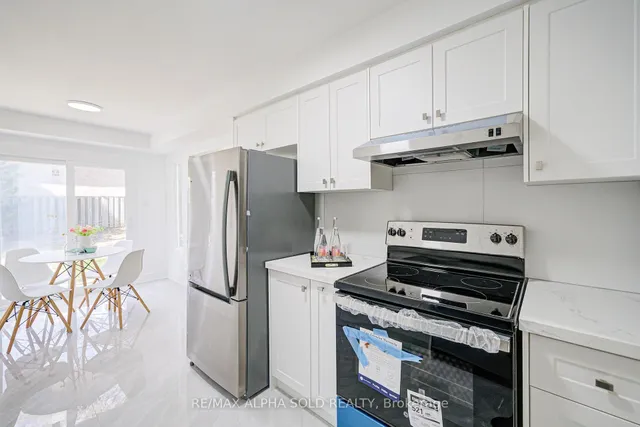 Additional image 38 of 158 Ingleton Blvd