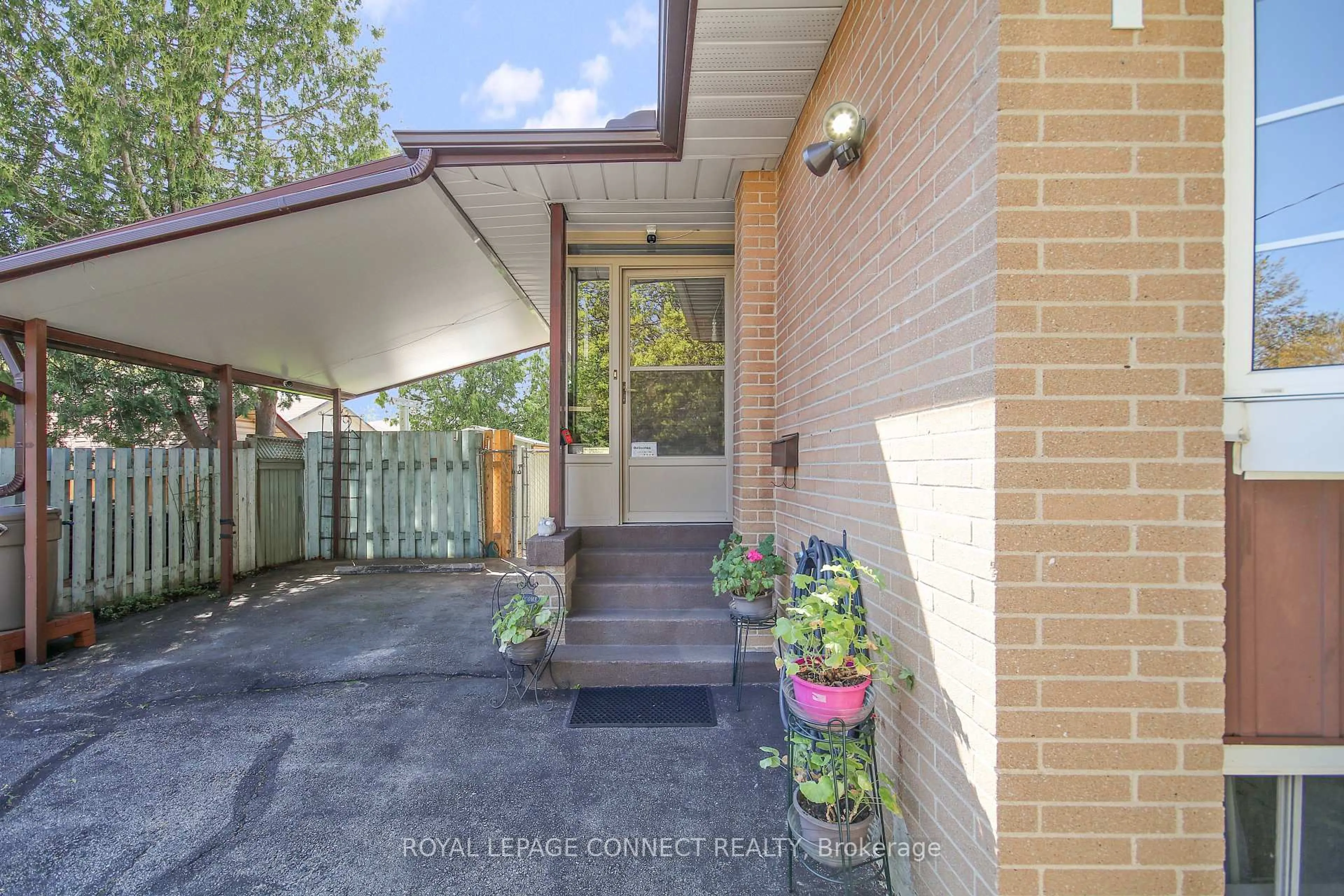 Unknown for 4 Sundance Cres, Toronto Ontario M1G 2M2