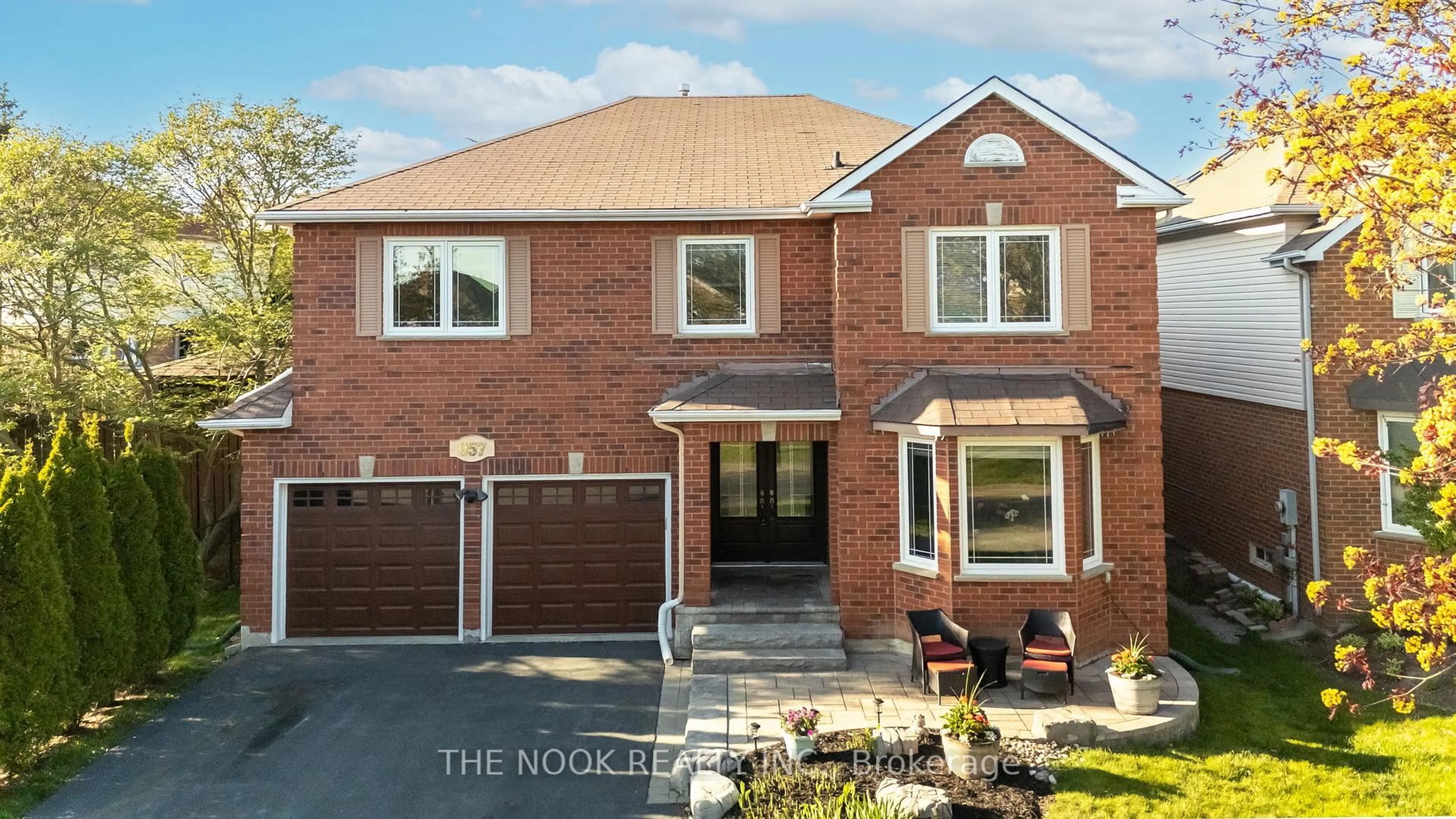 Home with brick exterior material, street for 957 Sproule Cres, Oshawa Ontario L1K 2C8
