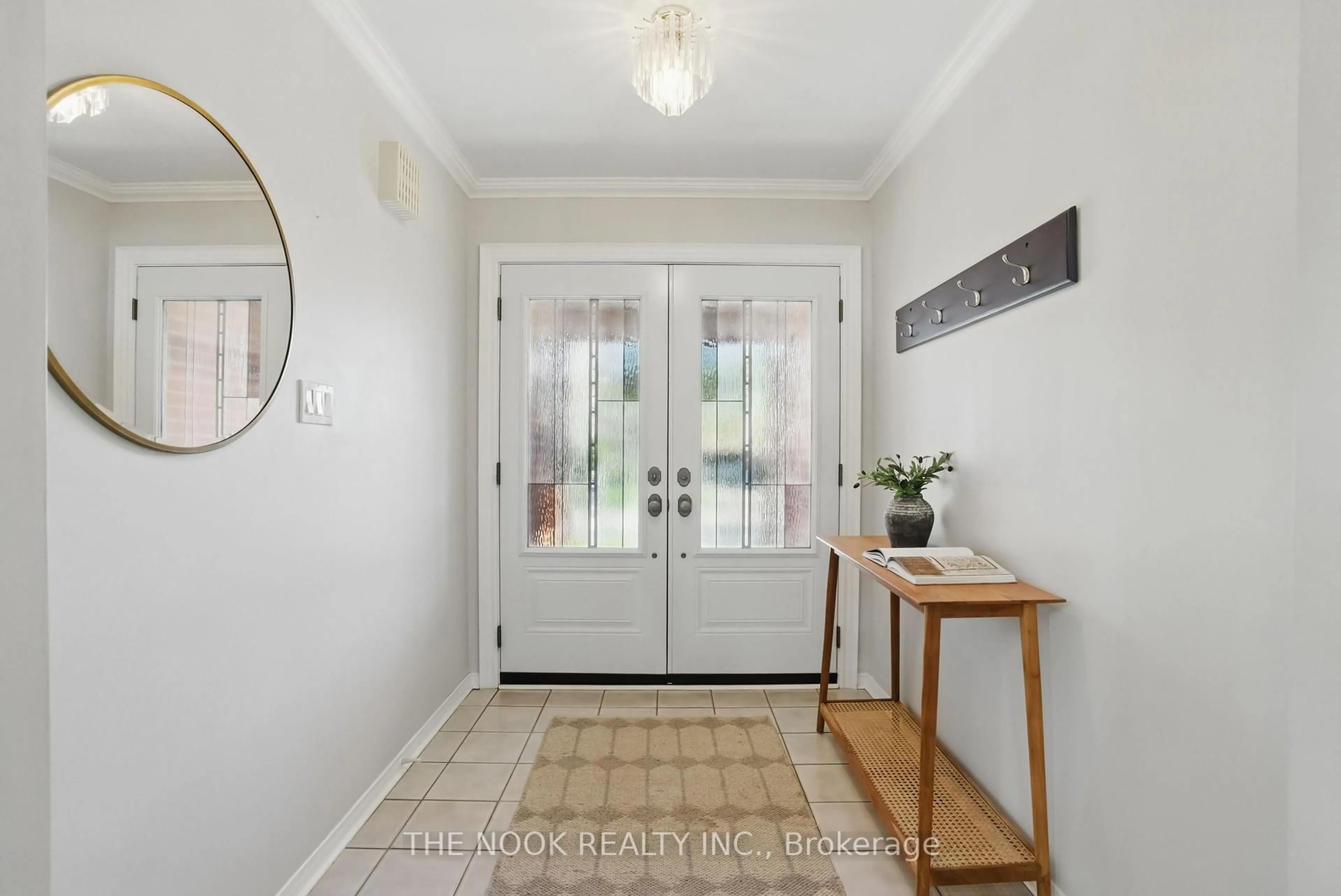 Indoor entryway for 957 Sproule Cres, Oshawa Ontario L1K 2C8