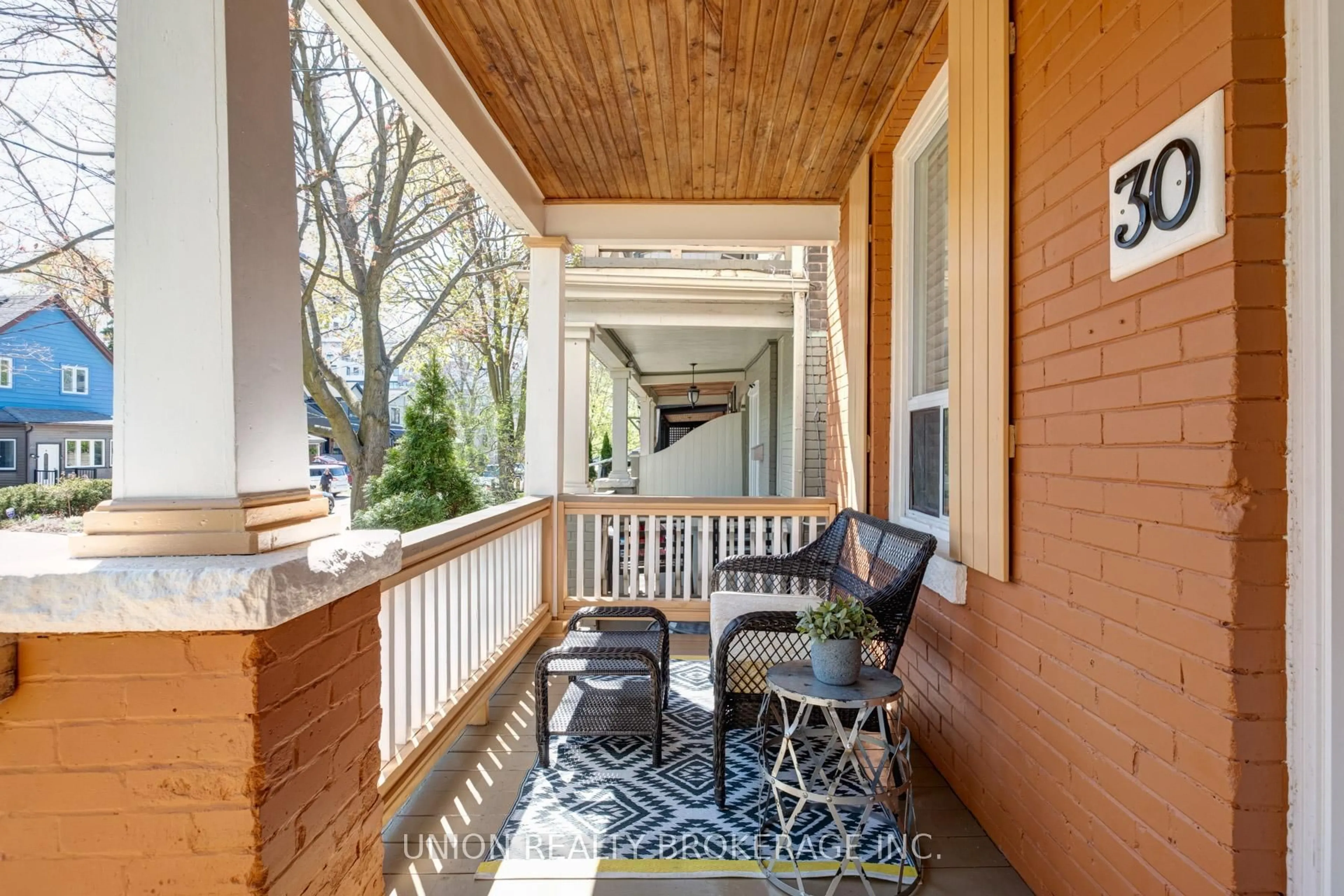 Patio, street for 30 Ashdale Ave, Toronto Ontario M4L 2Y7