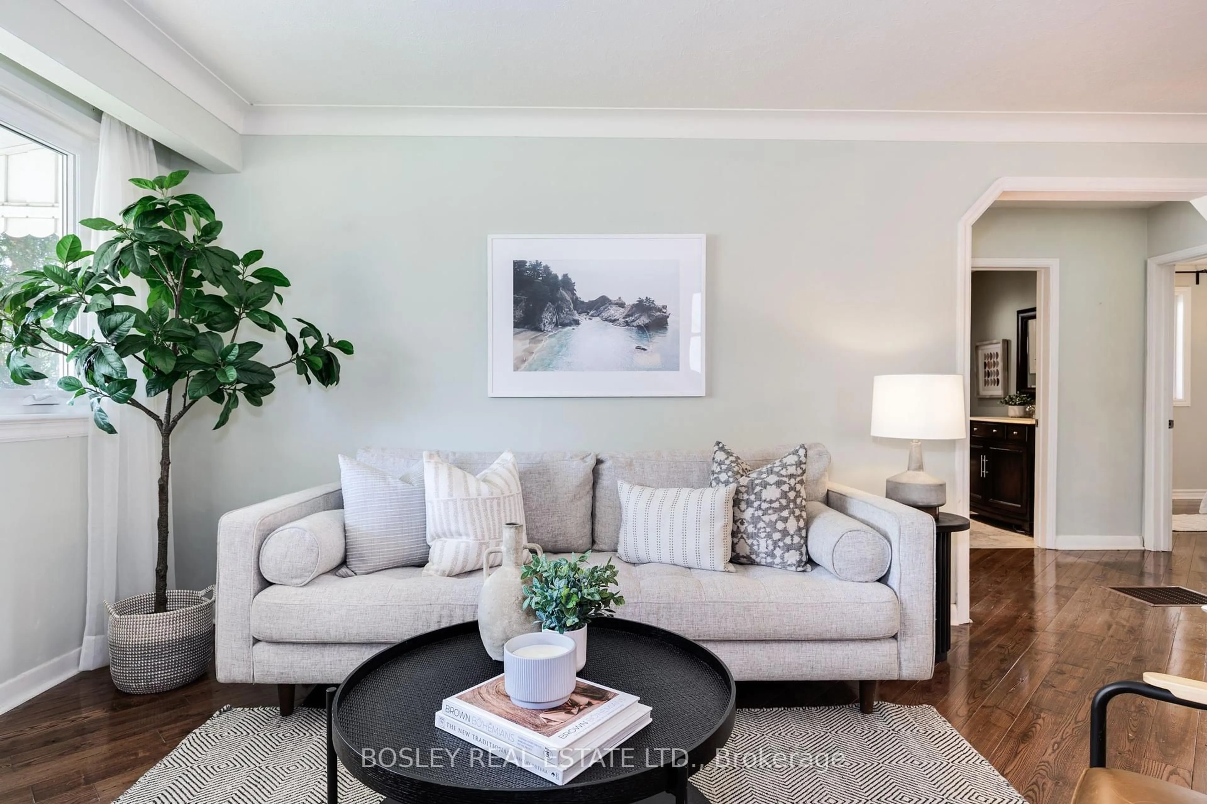 Living room with furniture, unknown for 57 Sandown Ave, Toronto Ontario M1N 3W2