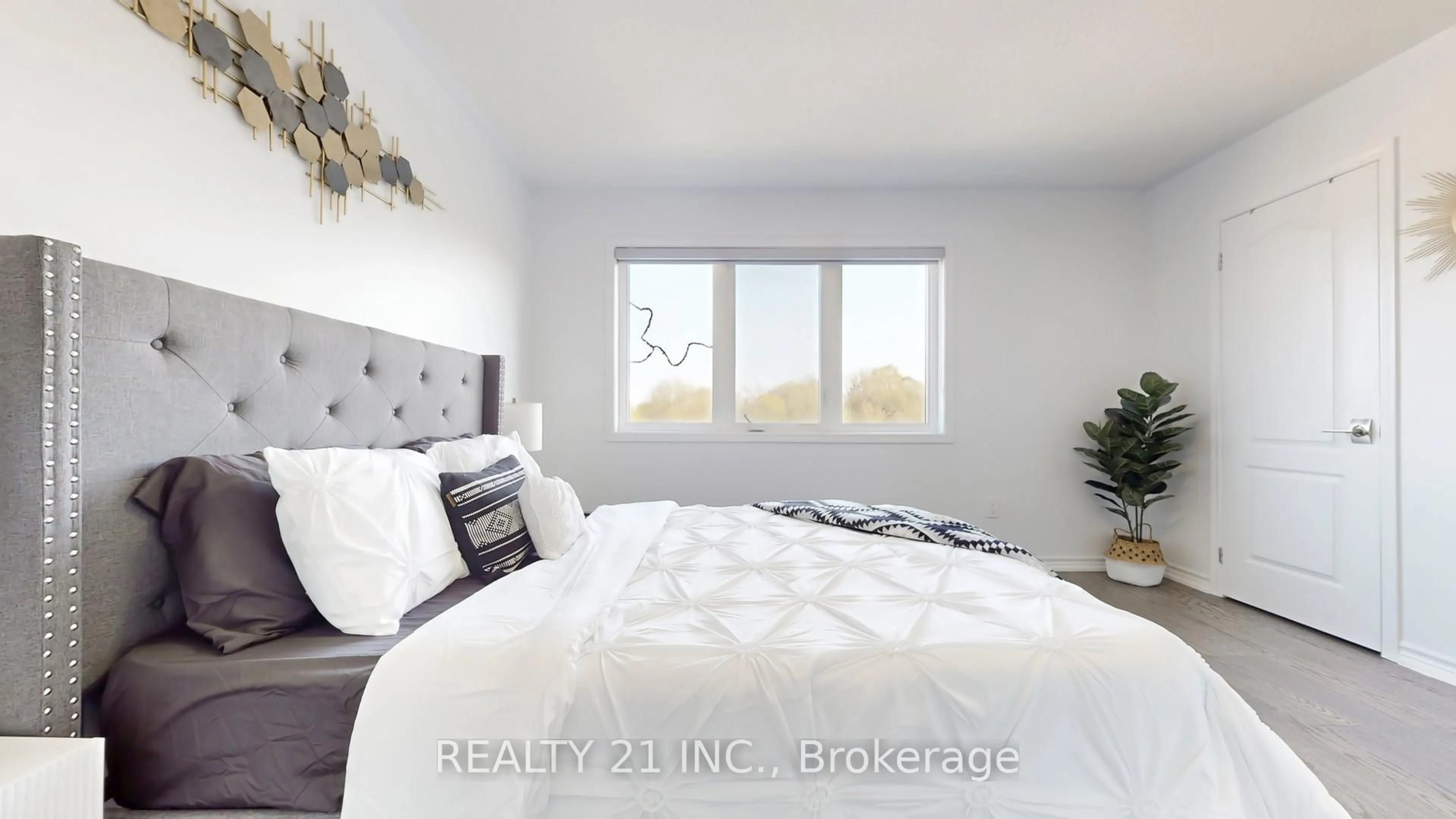 Bedroom with bed, unknown for 42 Heron Park Pl Pl, Toronto Ontario M1E 0B8