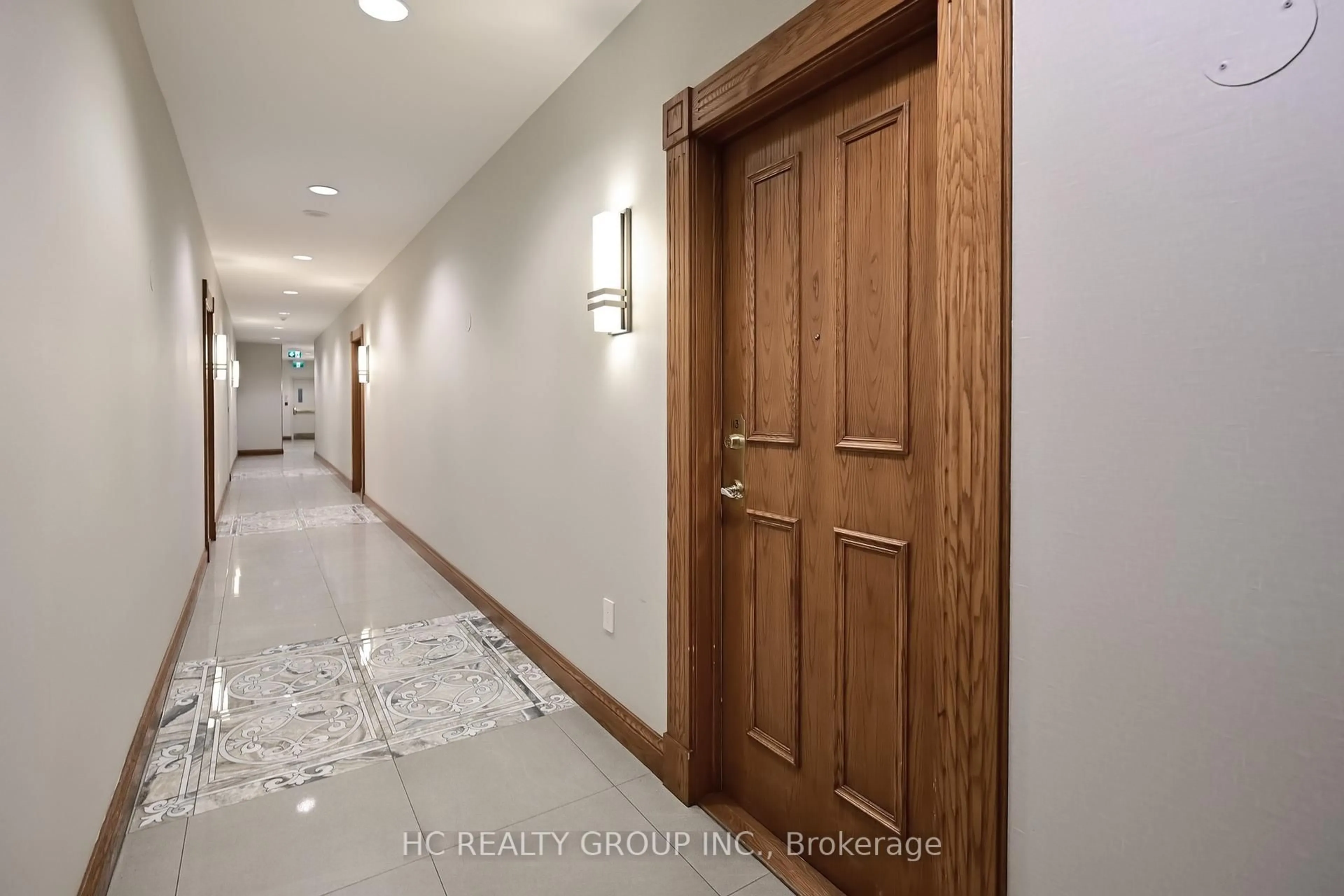 Indoor entryway for 228 Bonis Ave #113, Toronto Ontario M1T 3W1