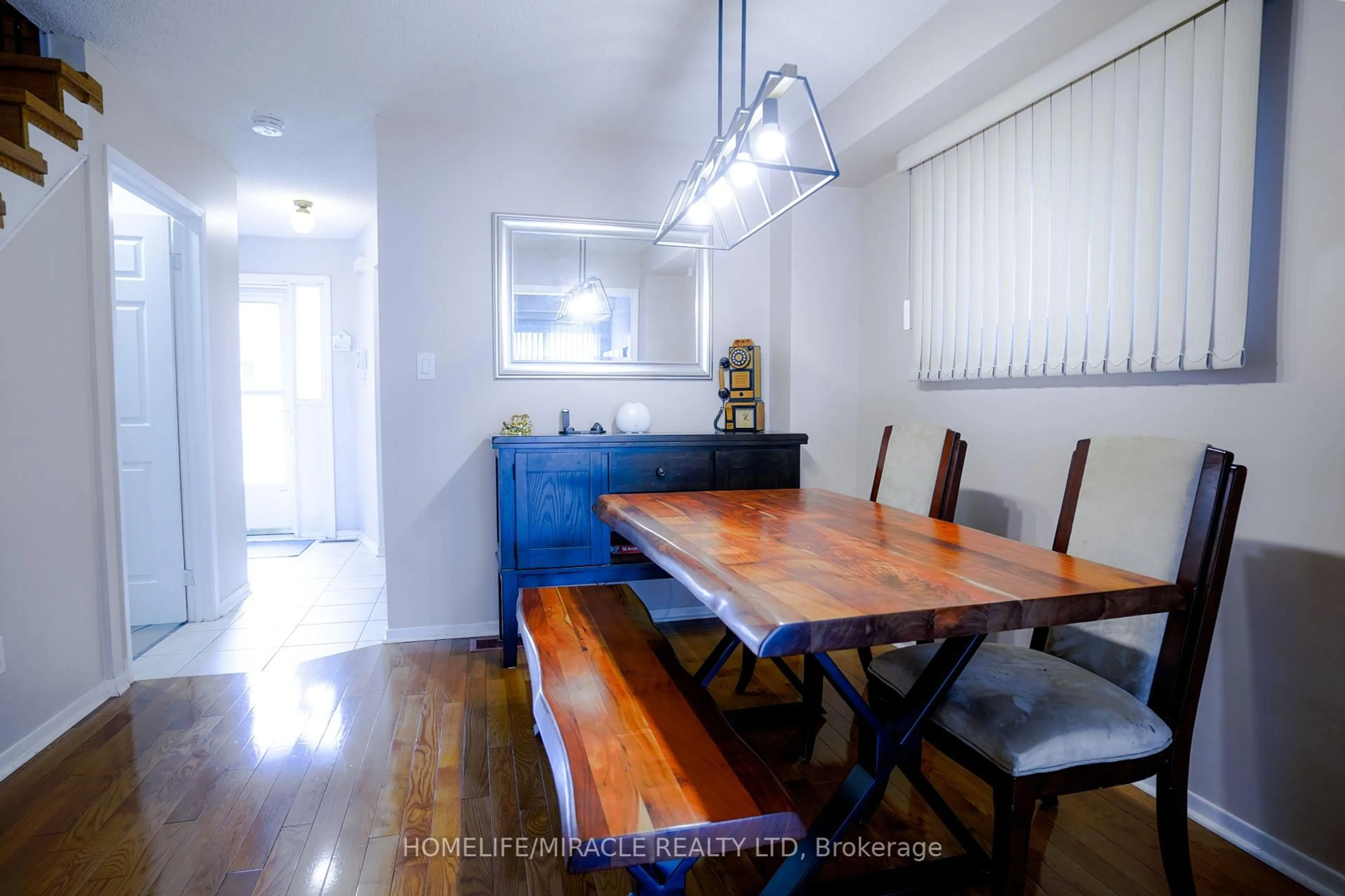 Dining room, wood/laminate floor for 67 Whispering Willow Ptwy, Toronto Ontario M1B 4B3
