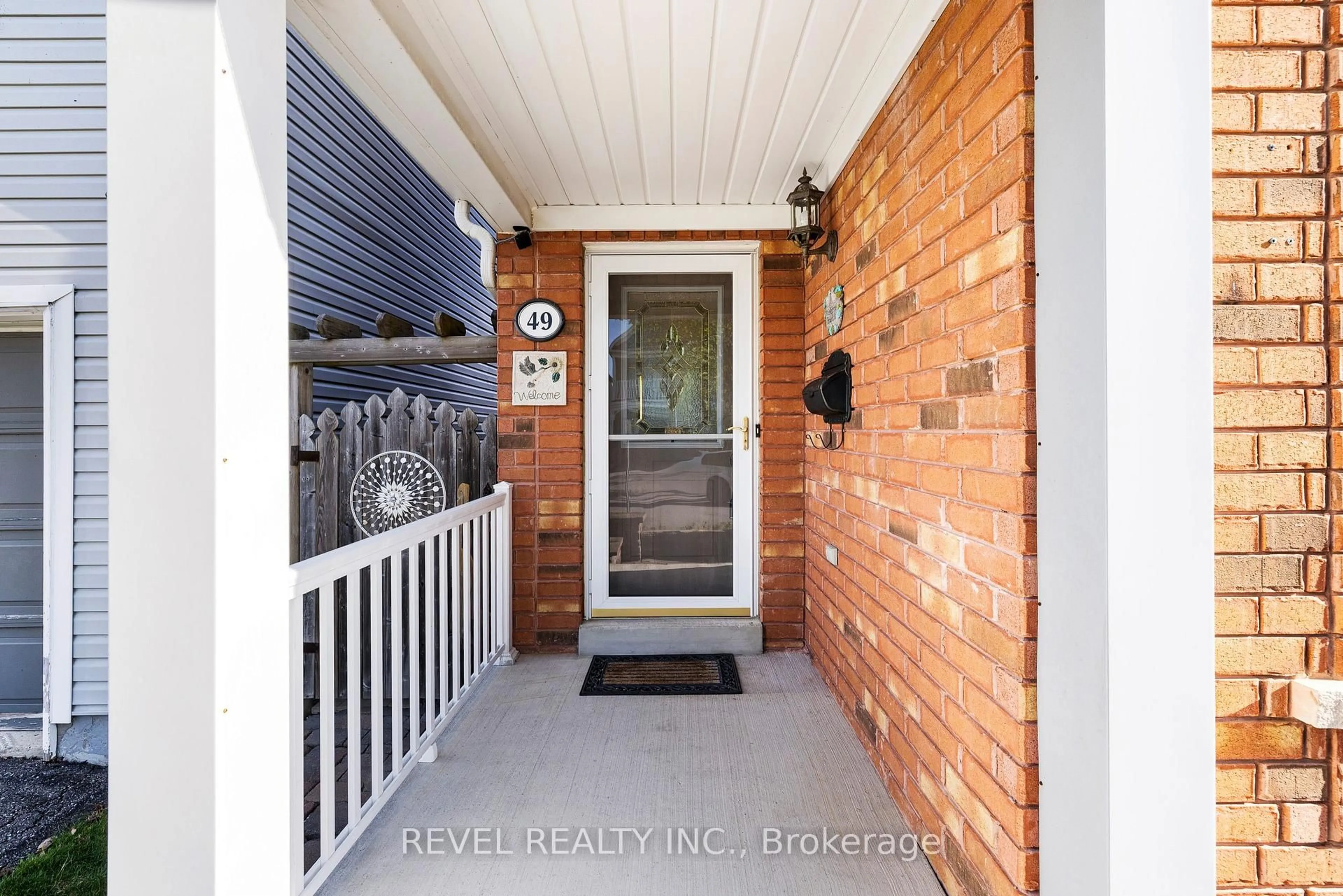 Indoor entryway for 49 Moynahan Cres, Ajax Ontario L1Z 1P1