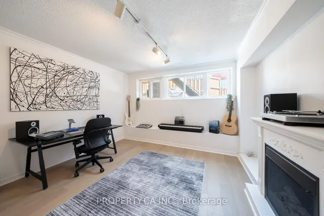 Additional property image - 1209 Queen St Unit 30