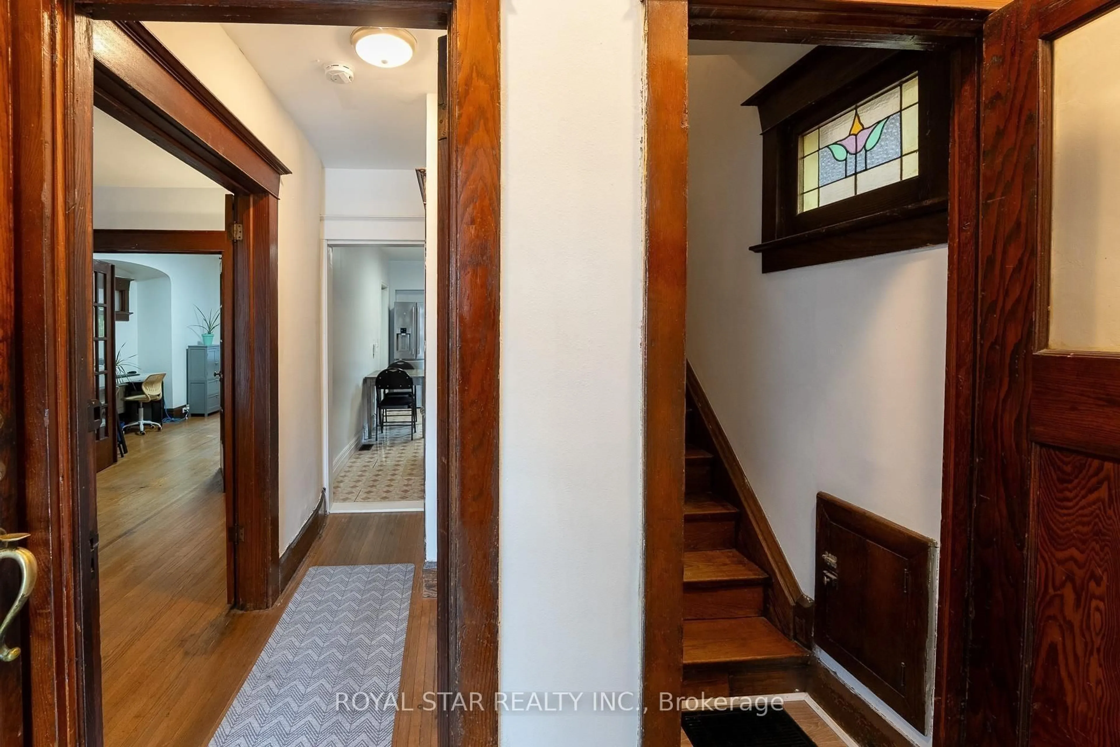 Indoor entryway for 82 Westlake Ave, Toronto Ontario M4C 4R1