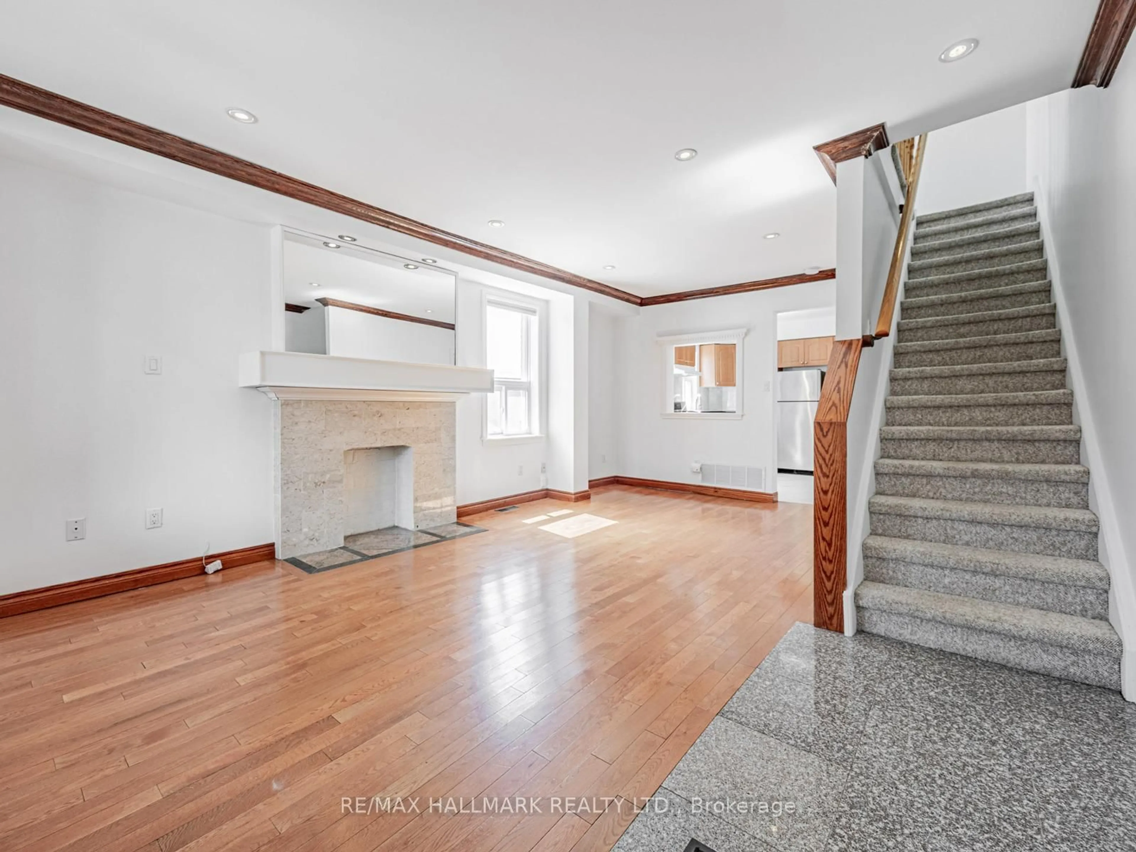 Unknown for 8 Redwood Ave, Toronto Ontario M4L 2S6
