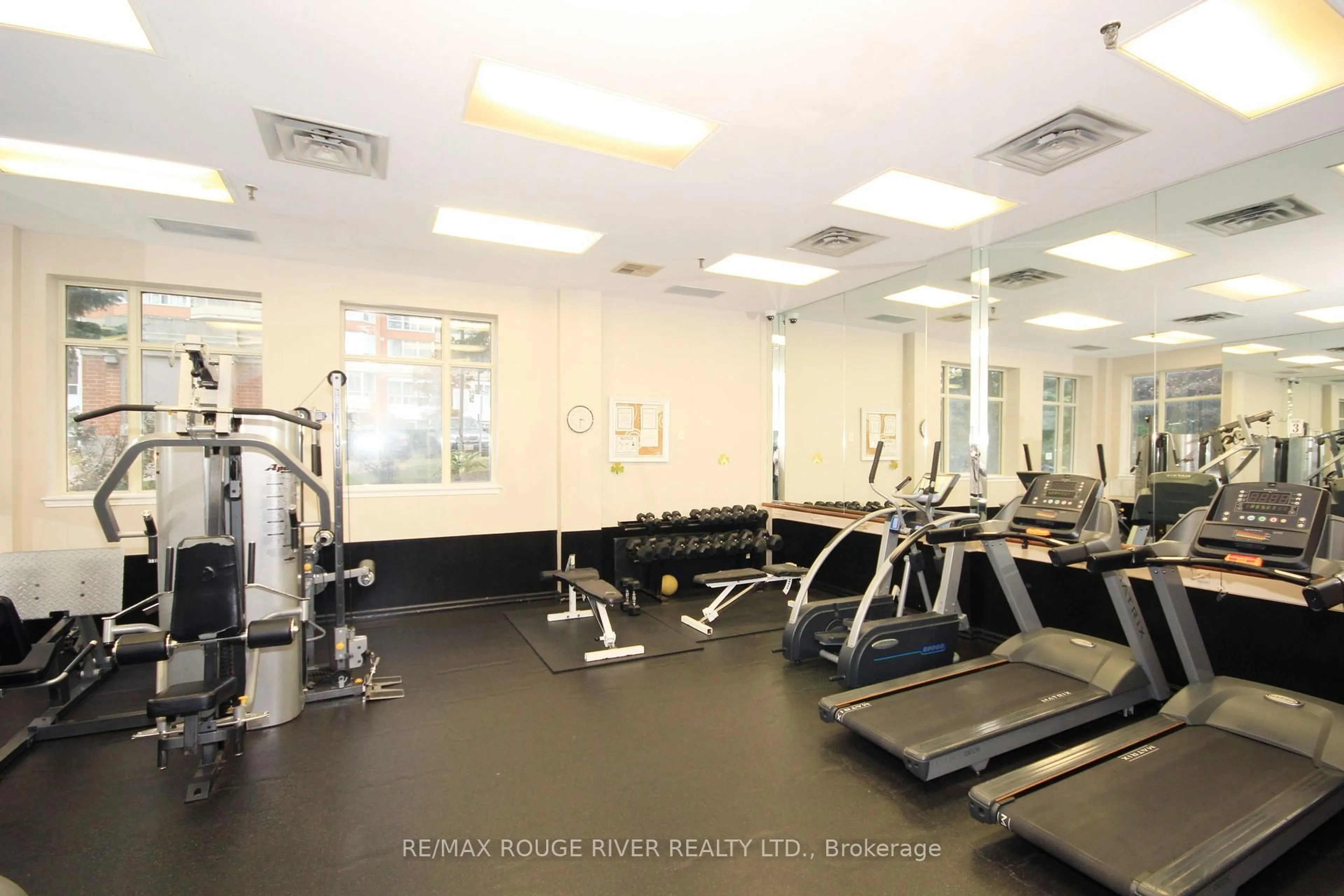 Gym or fitness room for 400 McLevin Ave #1804, Toronto Ontario M1B 5J4