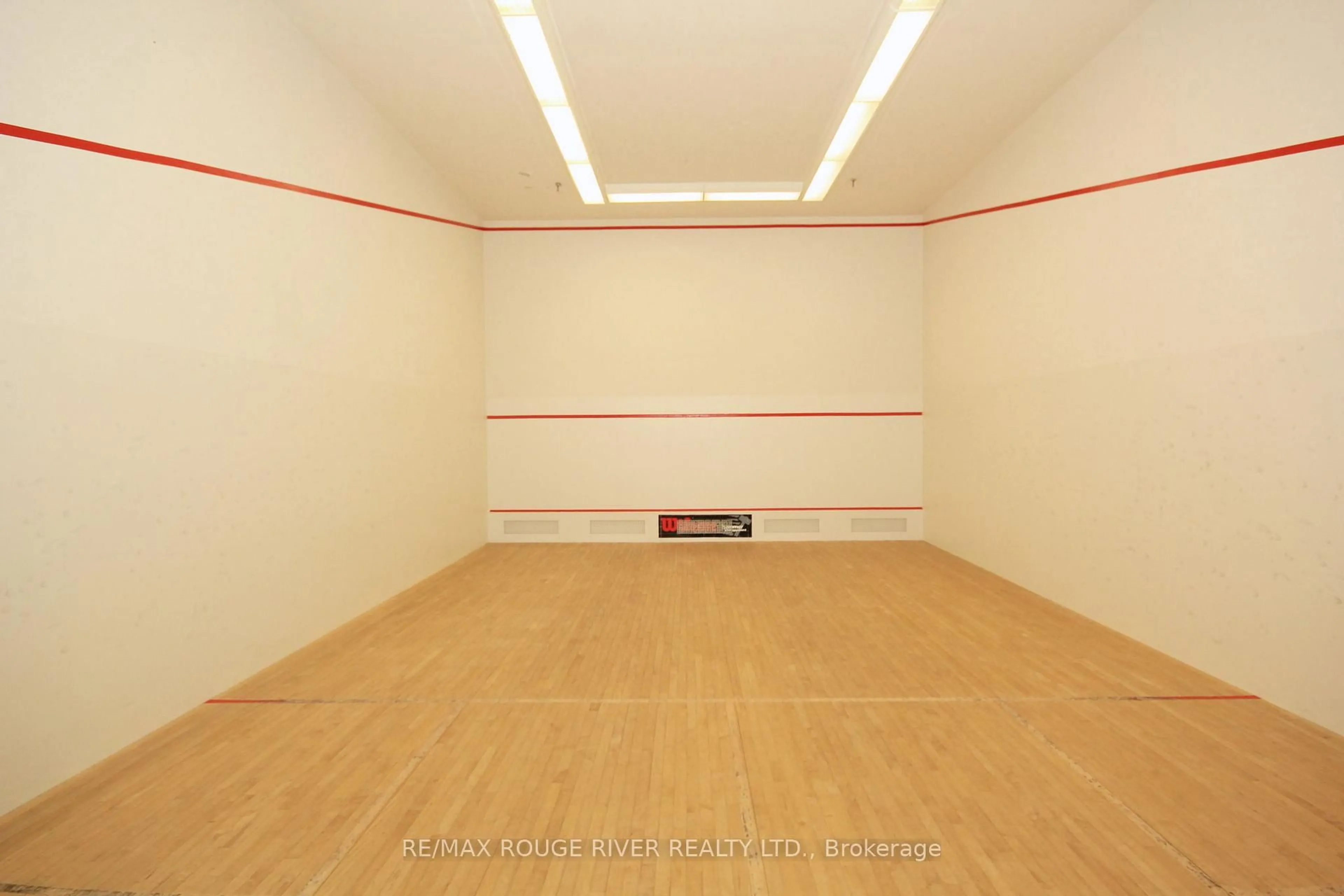 Gym or fitness room for 400 McLevin Ave #1804, Toronto Ontario M1B 5J4