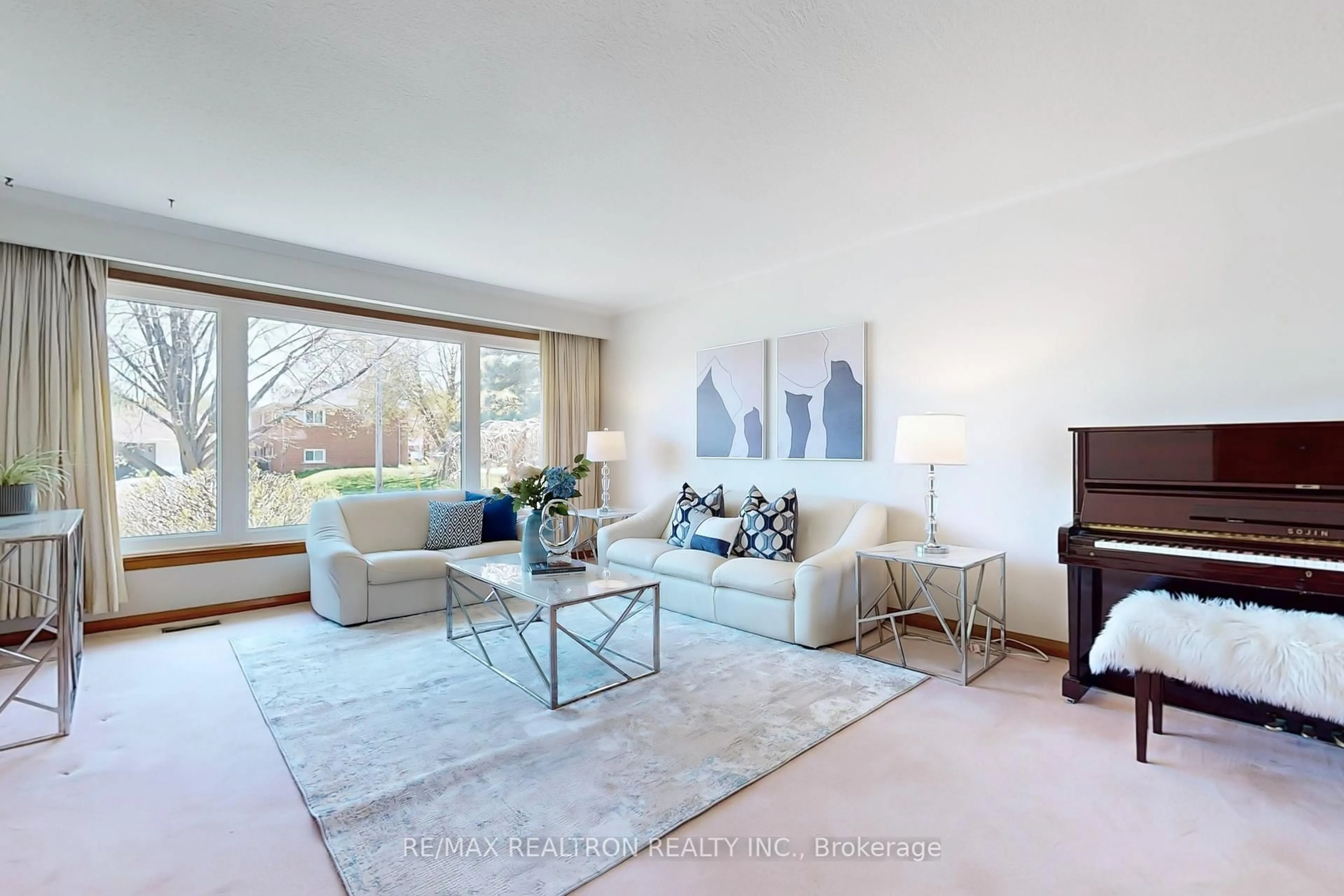 Living room with furniture, unknown for 4 Amulet St, Toronto Ontario M1T 2E4