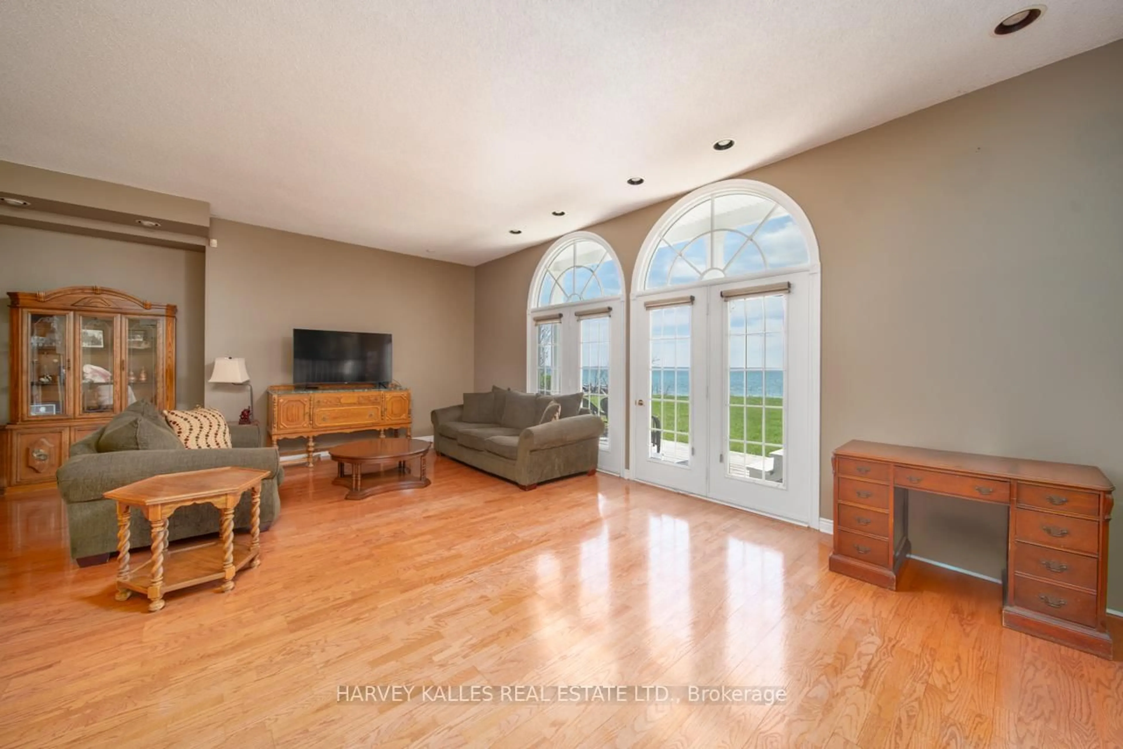 Living room with furniture, ceramic/tile floor for 477 Stone St, Oshawa Ontario L1J 1A4