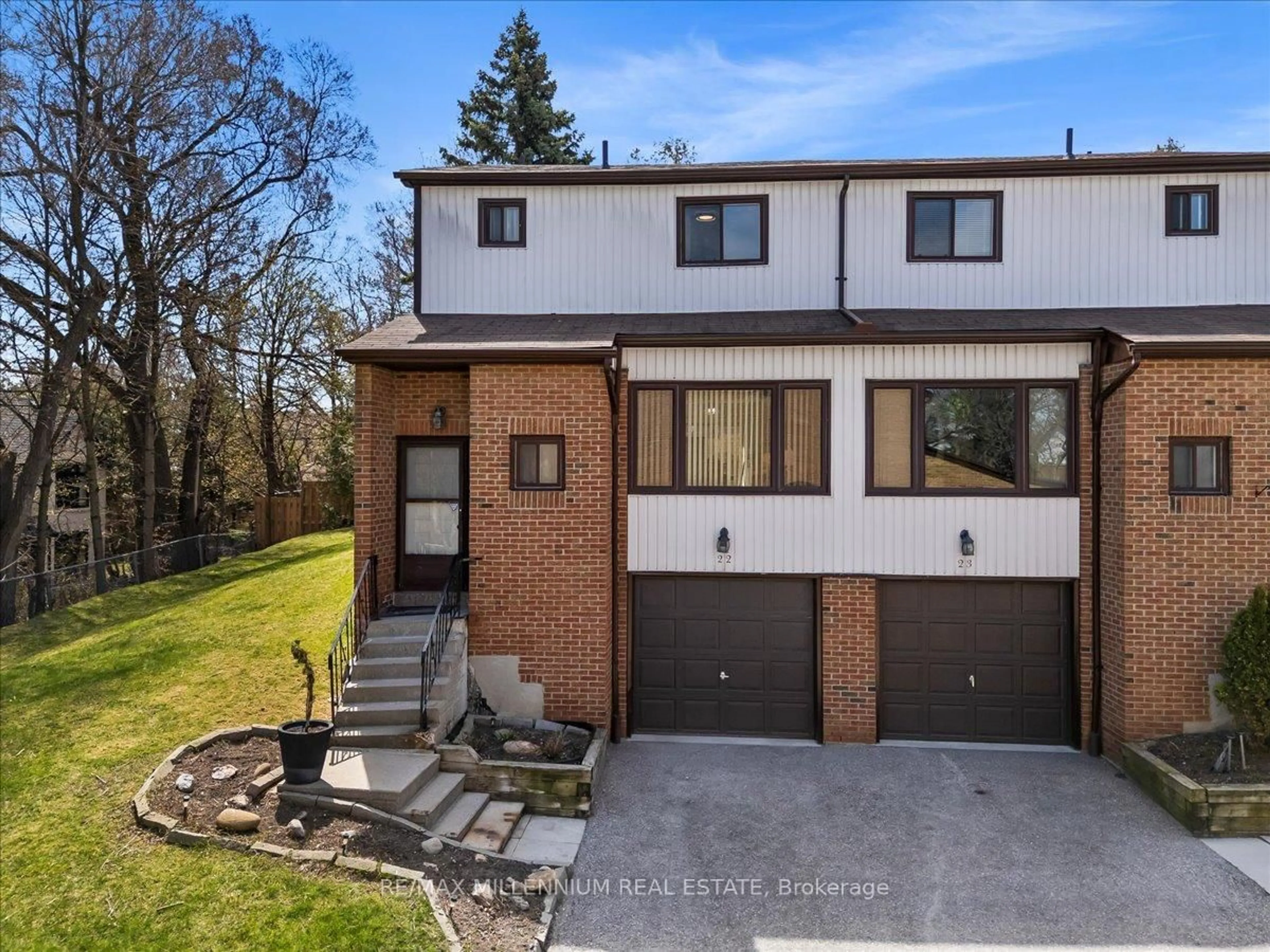 Home with brick exterior material, street for 765 Oklahoma Dr #22, Pickering Ontario L1W 3C9