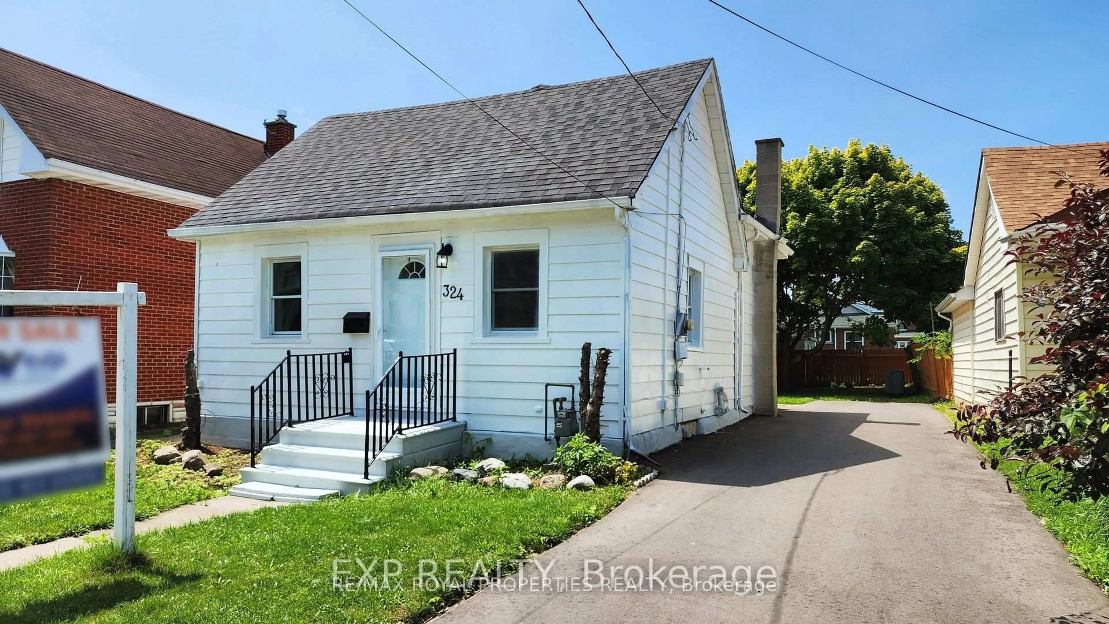 Unknown for 324 French St, Oshawa Ontario L1G 5N5