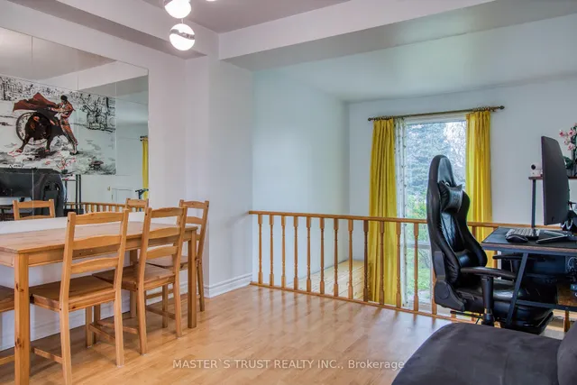 Additional property image - 129 Huntingdale Blvd