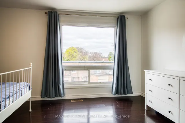 Additional property image - 129 Huntingdale Blvd