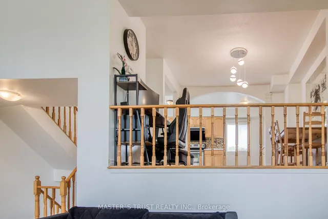 Additional property image - 129 Huntingdale Blvd