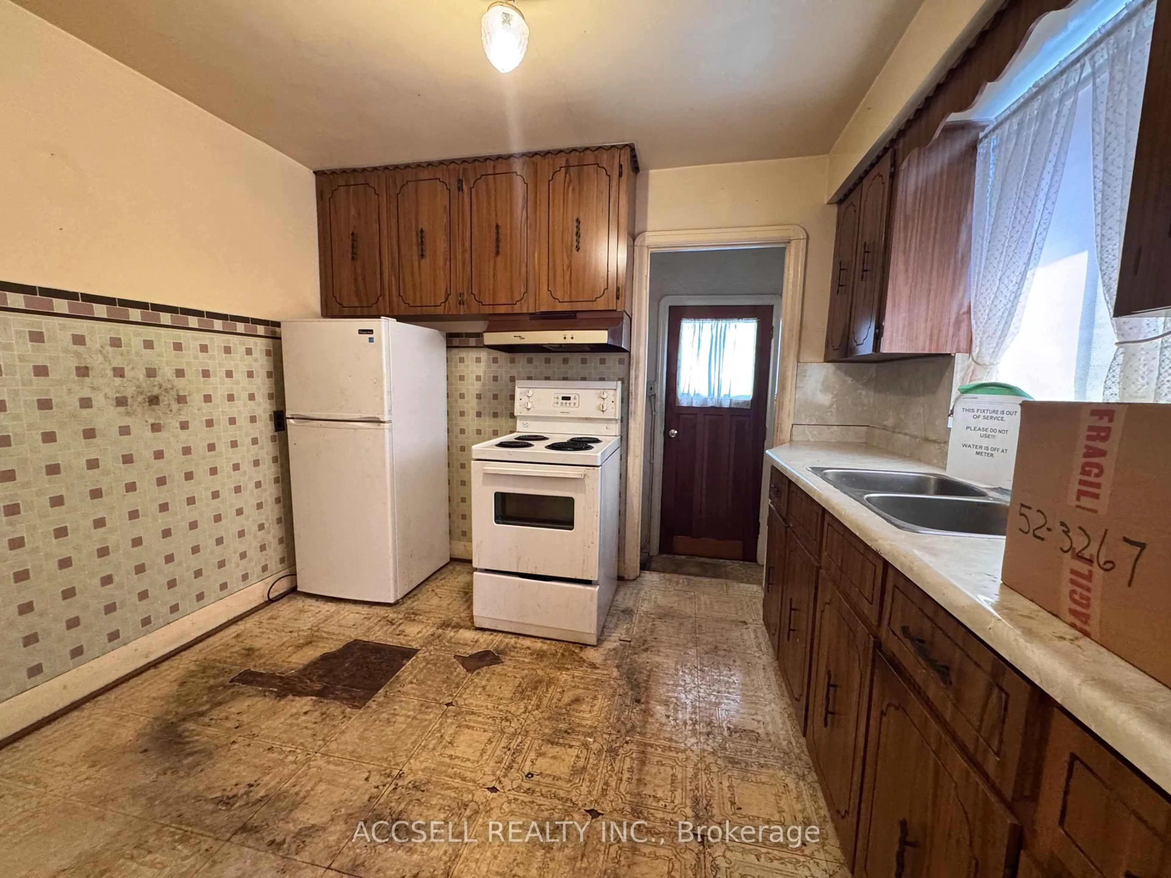 Standard kitchen, unknown for 493 Dawes Rd, Toronto Ontario M4B 2G5
