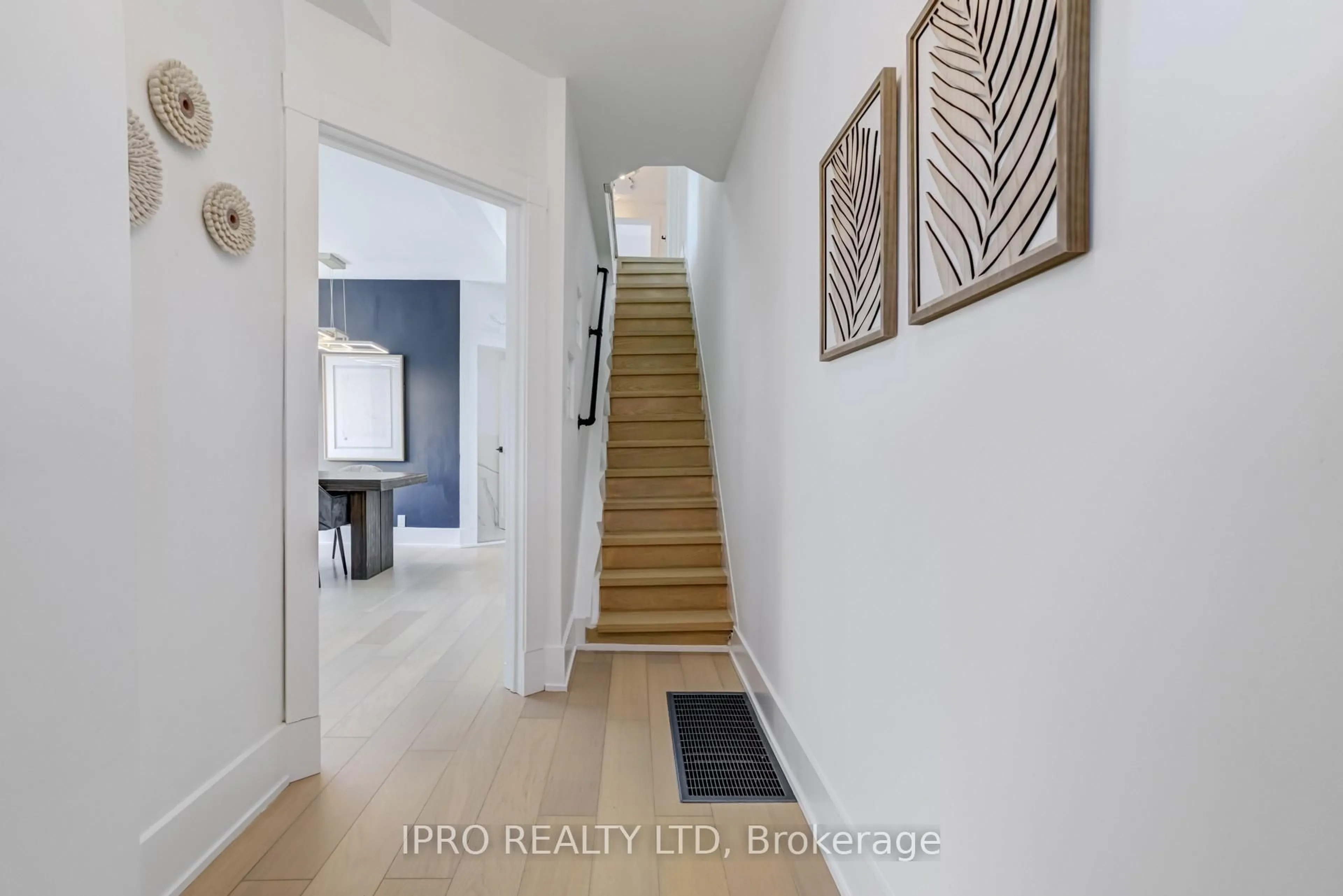 Indoor entryway for 84 Boultbee Ave, Toronto Ontario M4J 1B3
