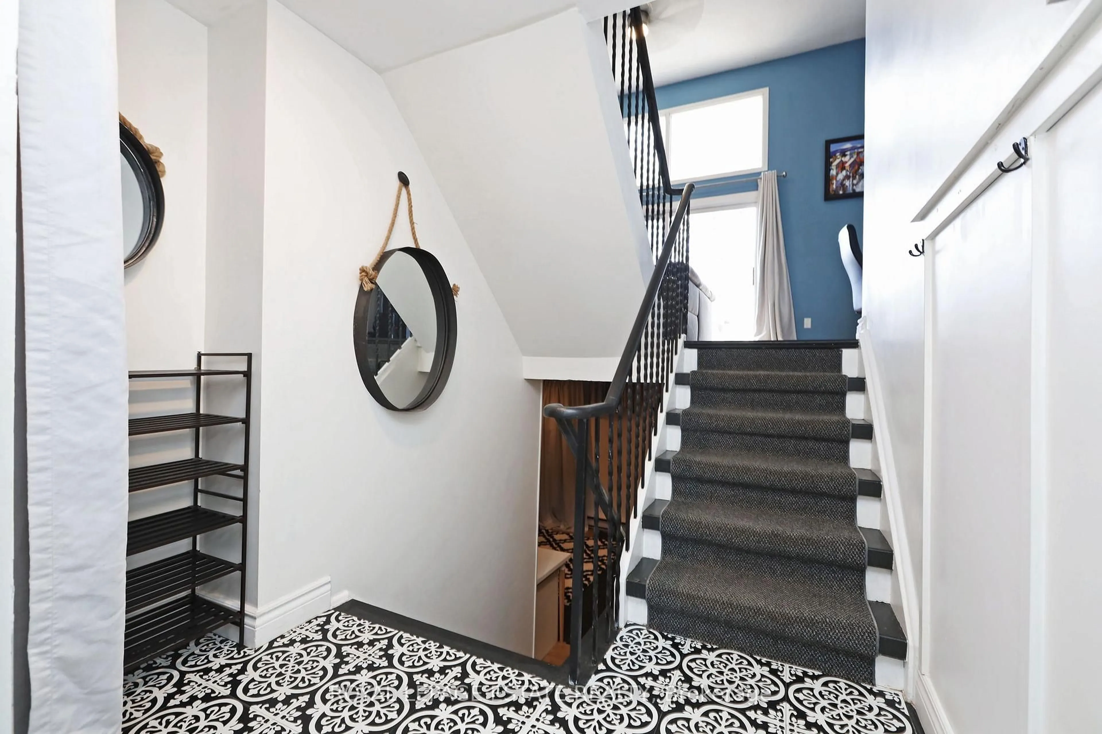 Stairs for 3100 Kingston Rd #28, Toronto Ontario M1M 3T4