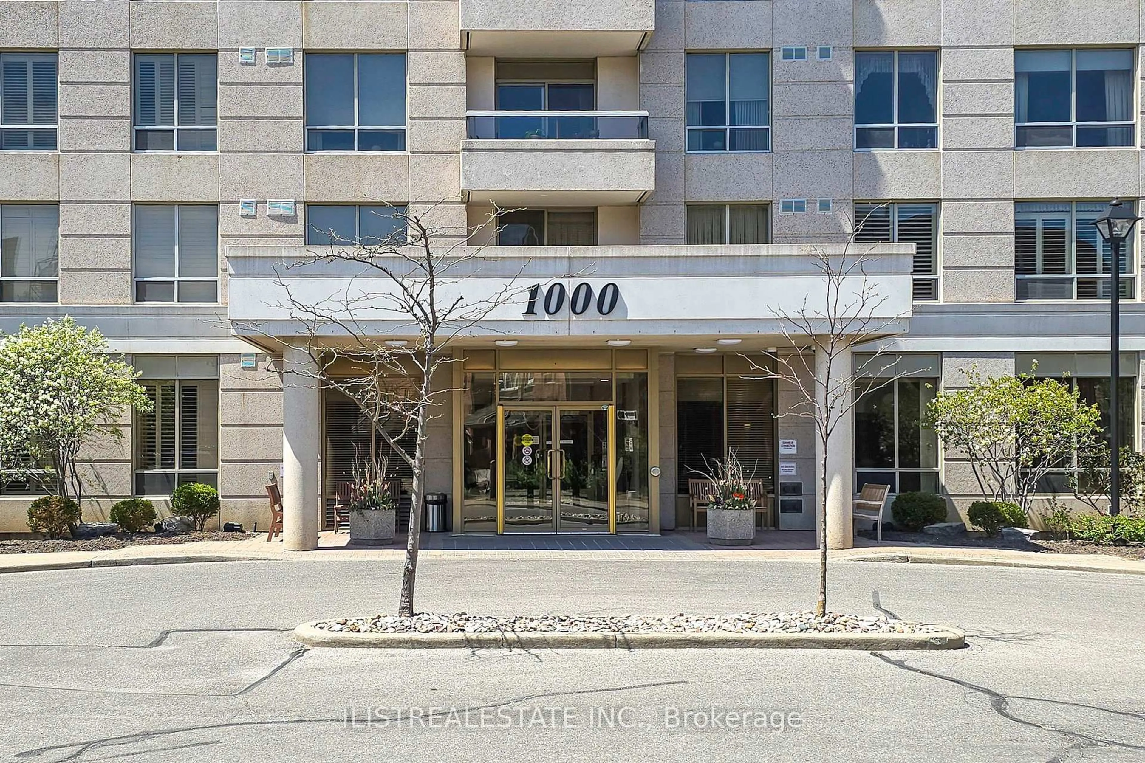 Indoor foyer for 1000 The Esplanade N/A #1216, Pickering Ontario L1V 6V4