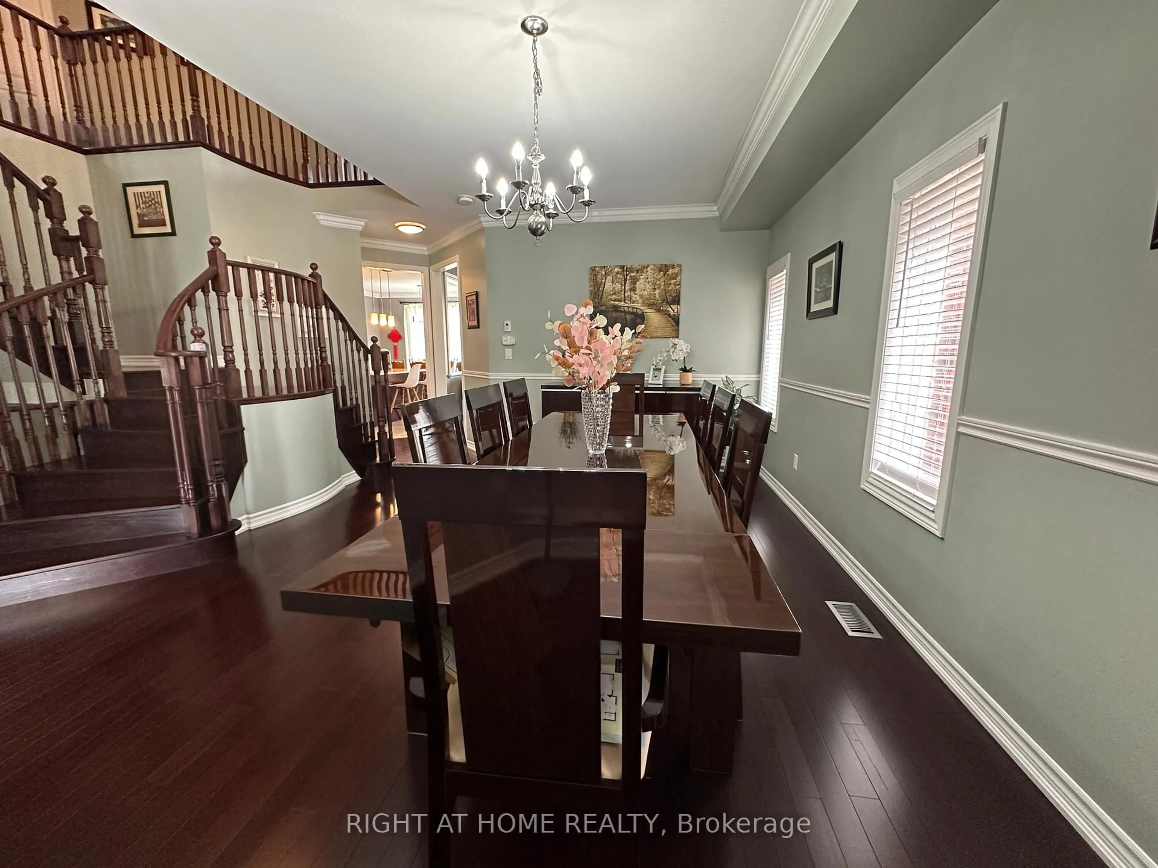 Dining room, wood/laminate floor for 12 Promenade Dr, Whitby Ontario L1R 0L4