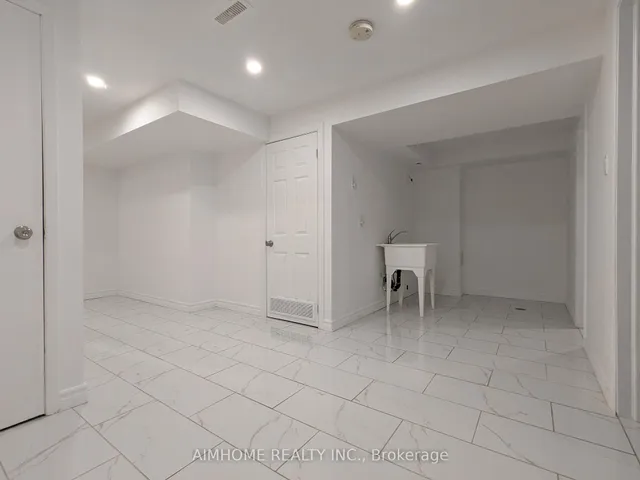Additional property image - 3081 Bridletowne Circ