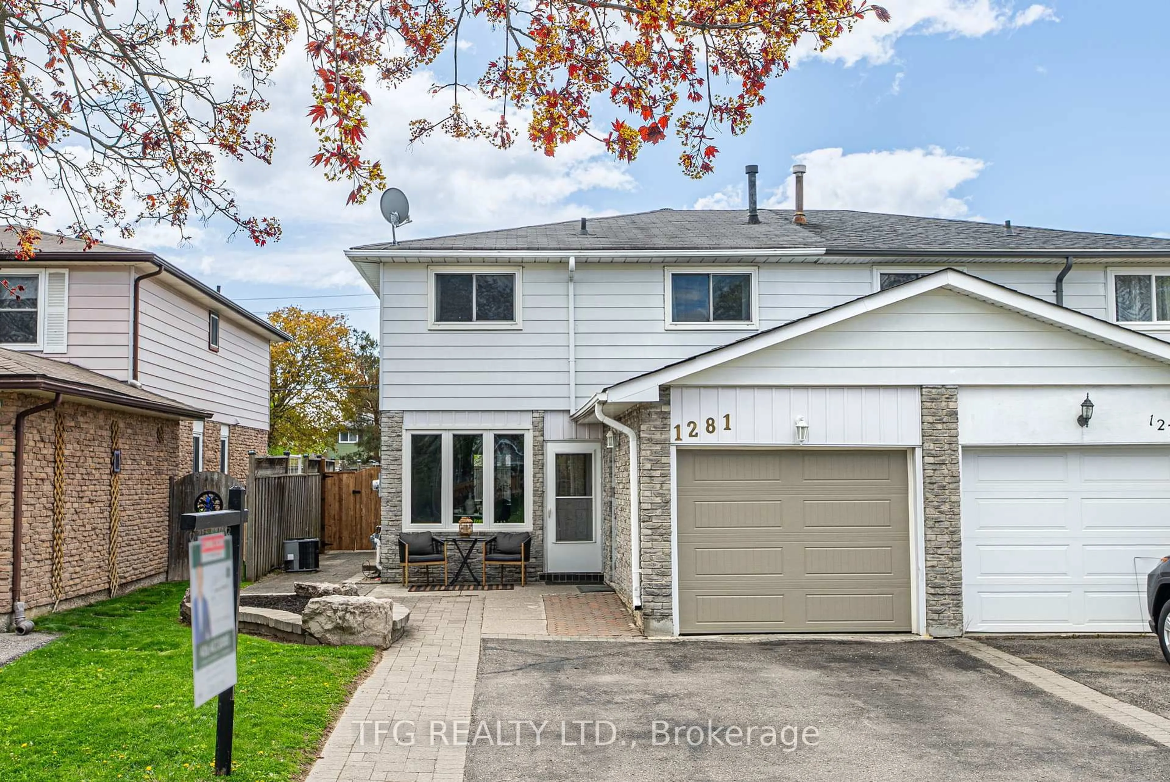 Home with vinyl exterior material, street for 1281 Astra Ave, Oshawa Ontario L1K 1H3