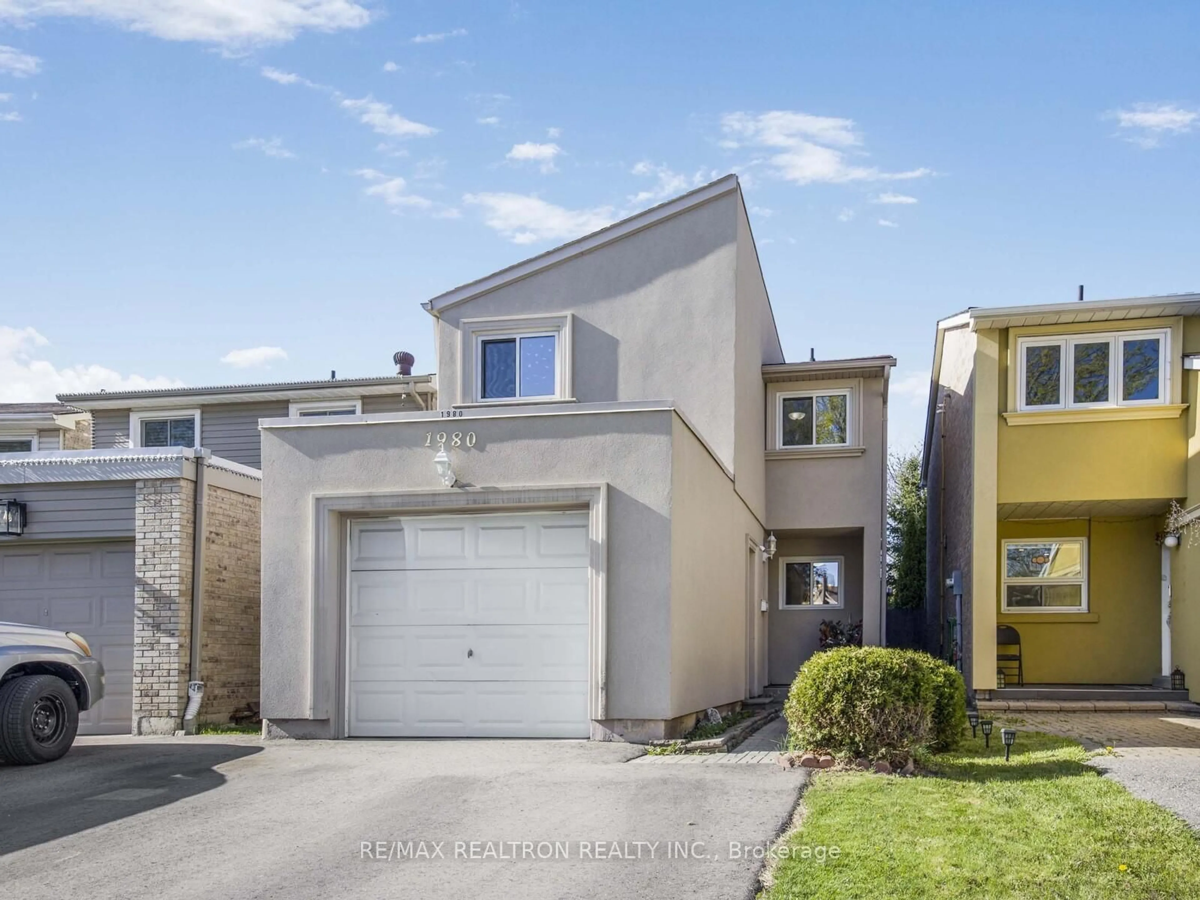 Unknown for 1980 Faylee Cres, Pickering Ontario L1V 2V6