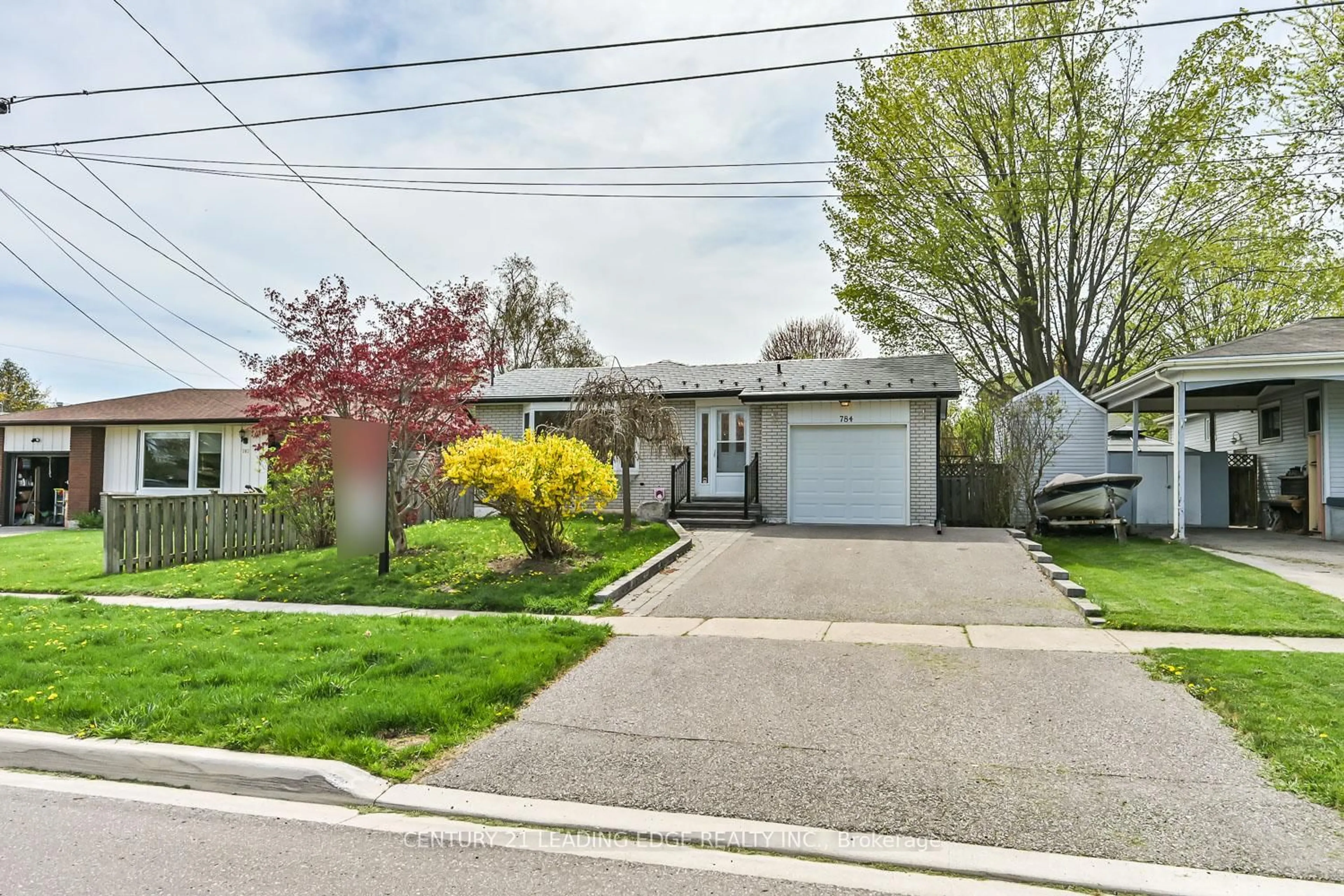 Unknown for 784 Batory Ave, Pickering Ontario L1W 2W3