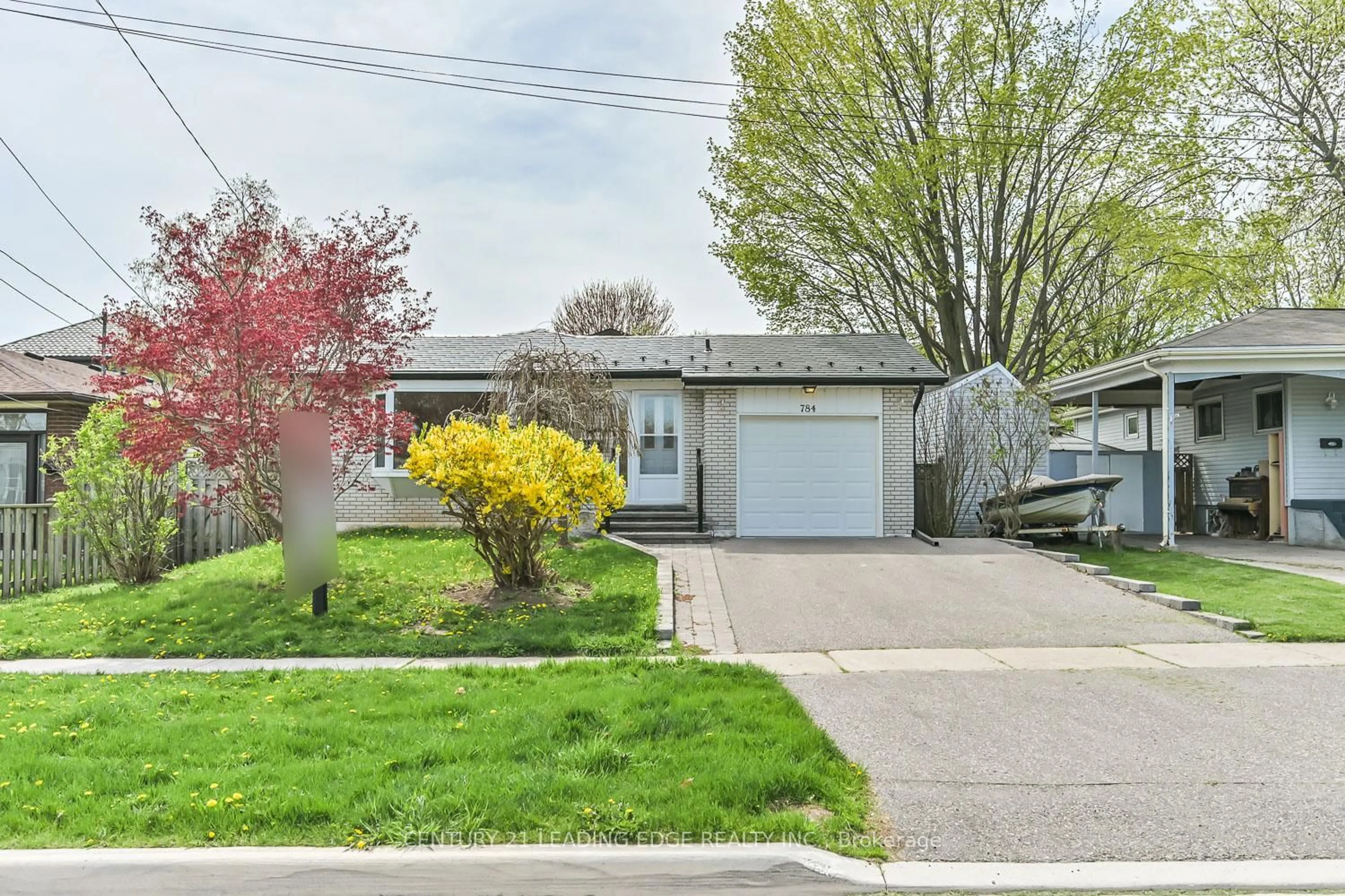 Unknown for 784 Batory Ave, Pickering Ontario L1W 2W3