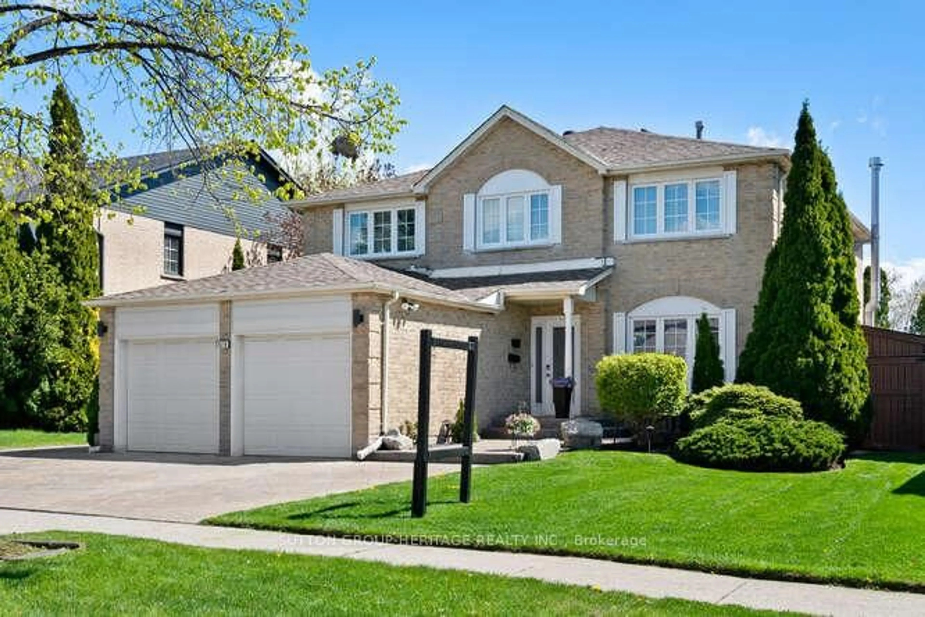 Home with brick exterior material, street for 629 Foxwood Tr, Pickering Ontario L1V 4A4