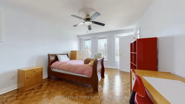 Additional property image - 8 Ashall Blvd