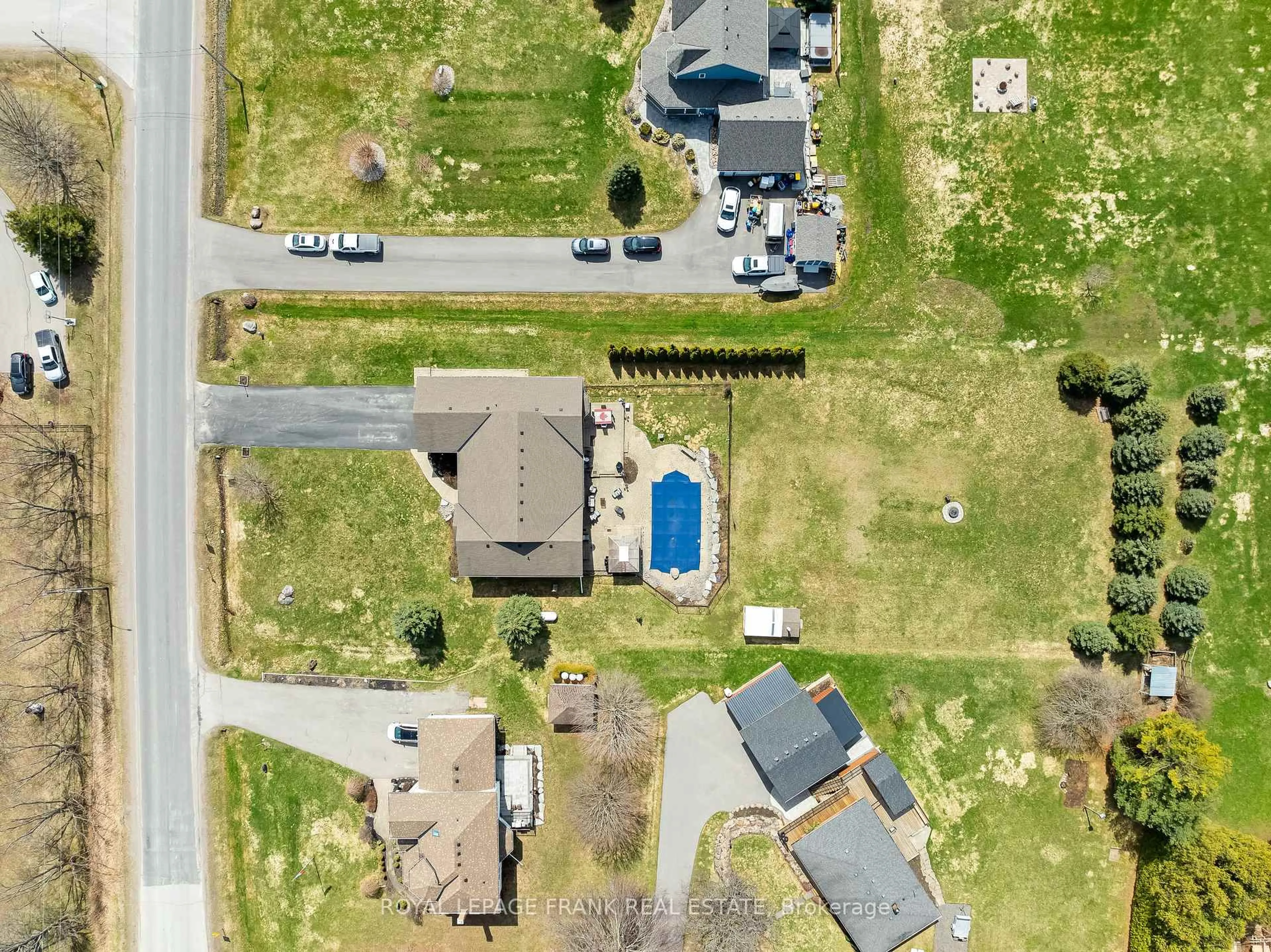 A pic from outside/outdoor area/front of a property/back of a property/a pic from drone, unknown for 15970 Marsh Hill Rd, Scugog Ontario L9L 1Y9