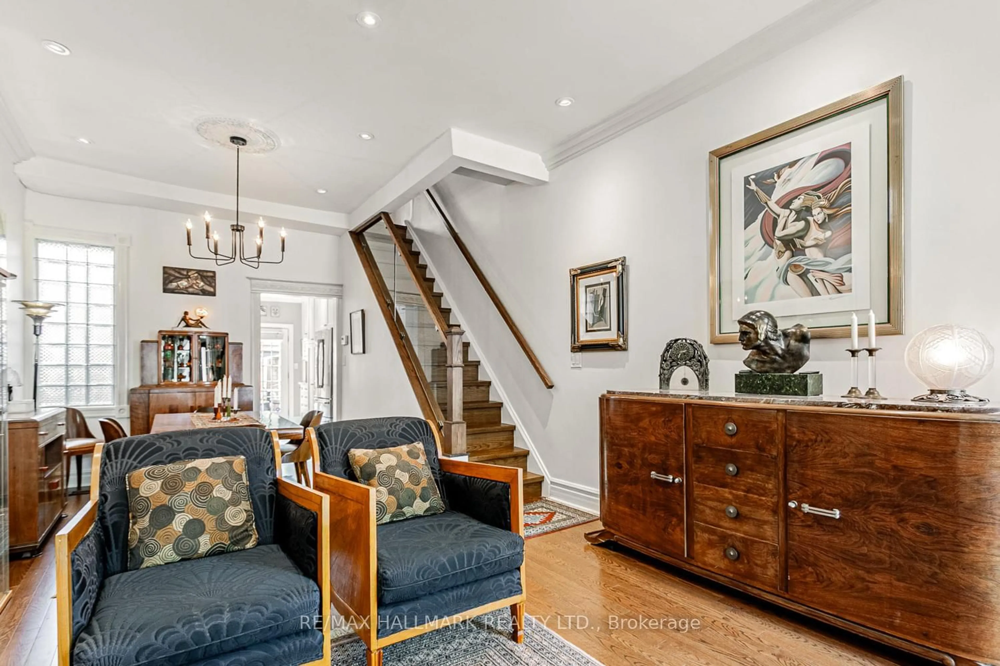 Unknown for 168 Boulton Ave, Toronto Ontario M4M 2J9