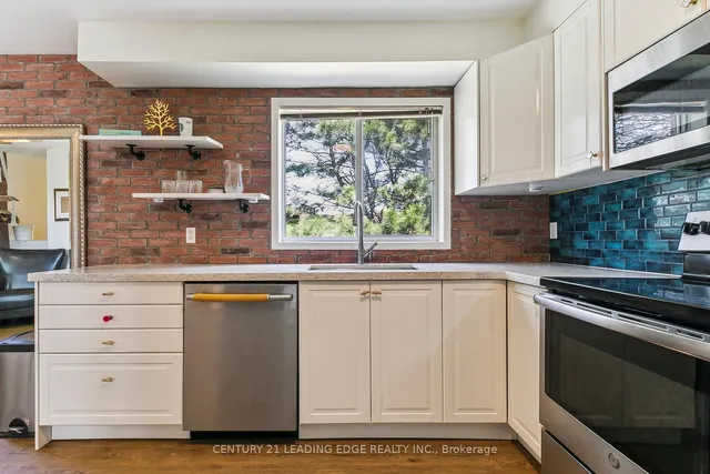 Additional property image - 83 Mondeo Dr Unit 201