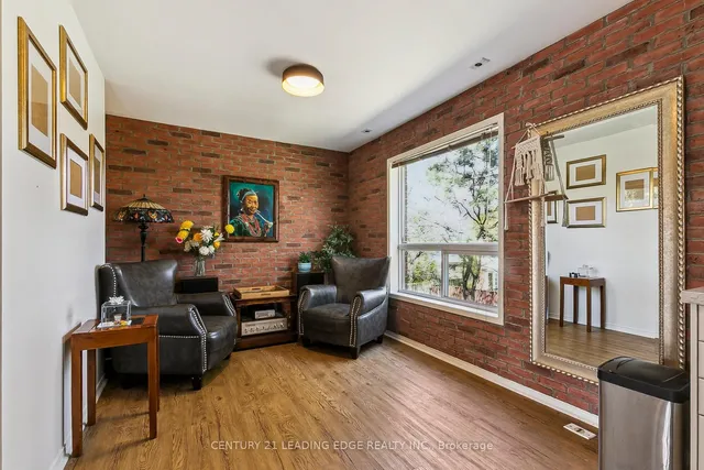 Additional property image - 83 Mondeo Dr Unit 201