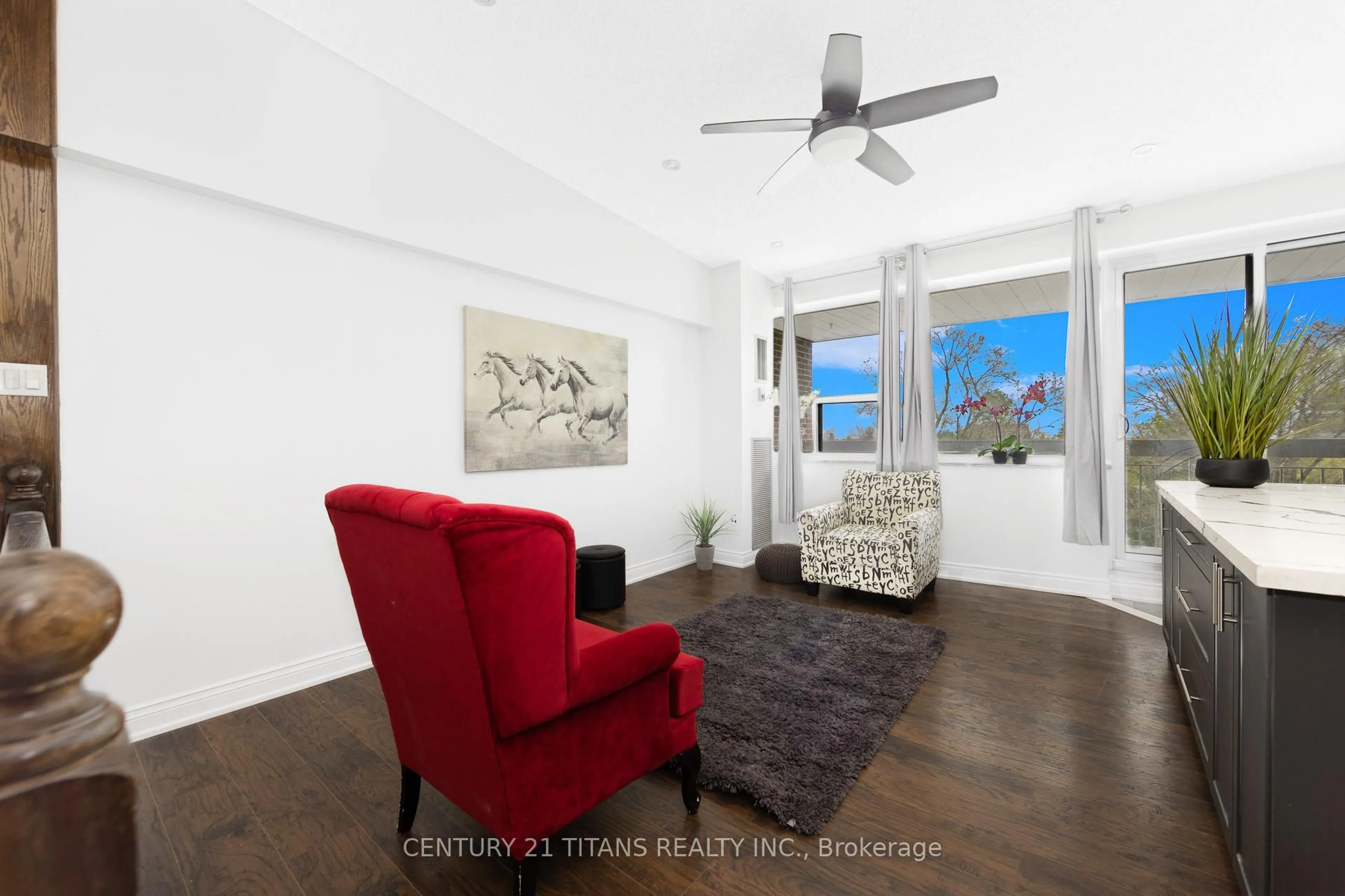 Living room with furniture, unknown for 4064 Lawrence Ave #501, Toronto Ontario M1E 4V6