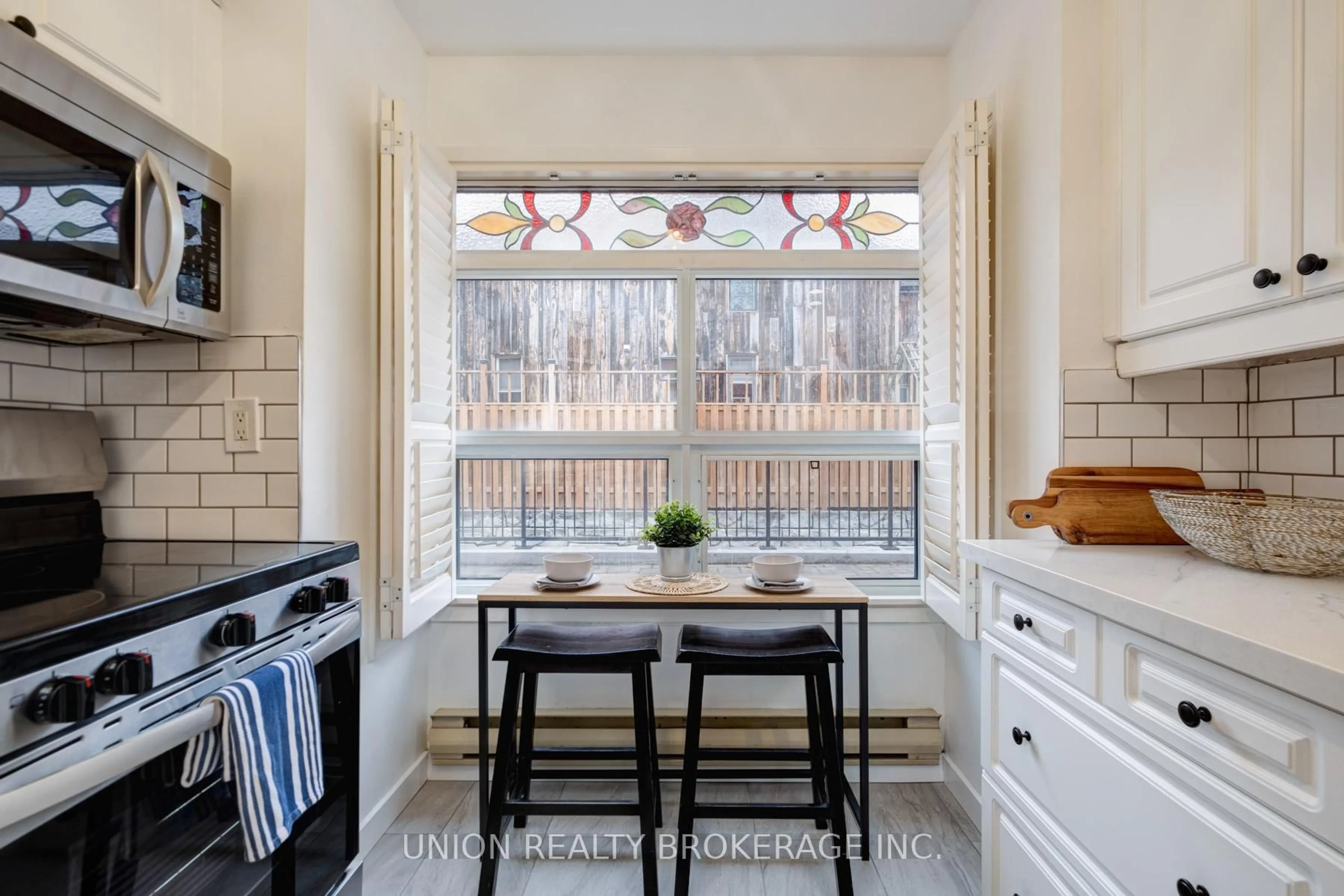 Contemporary kitchen, ceramic/tile floor for 90 Kippendavie Ave #9, Toronto Ontario M4L 3R5