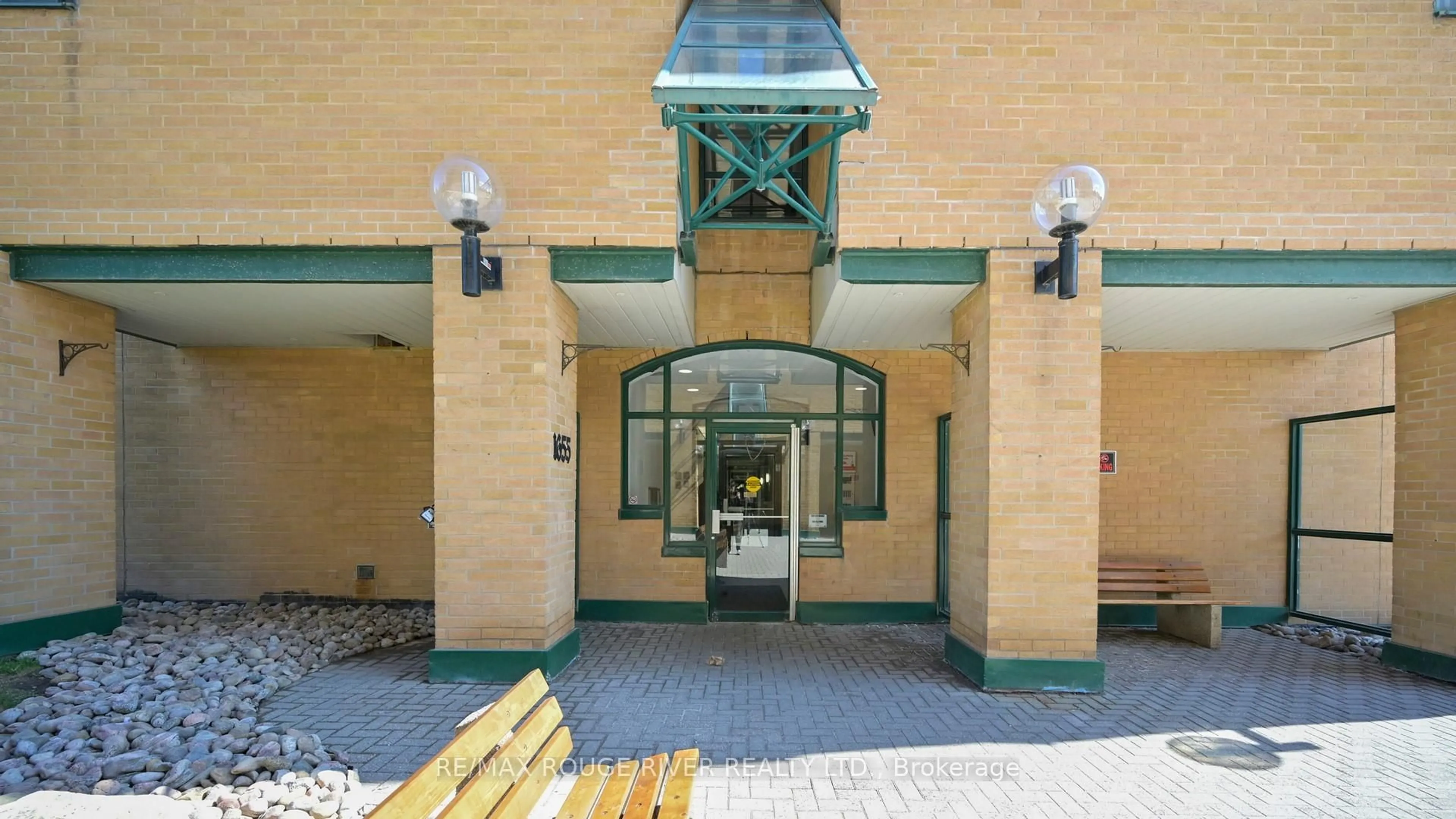 Lobby for 1655 Pickering Pkwy #507, Pickering Ontario L1V 6L3