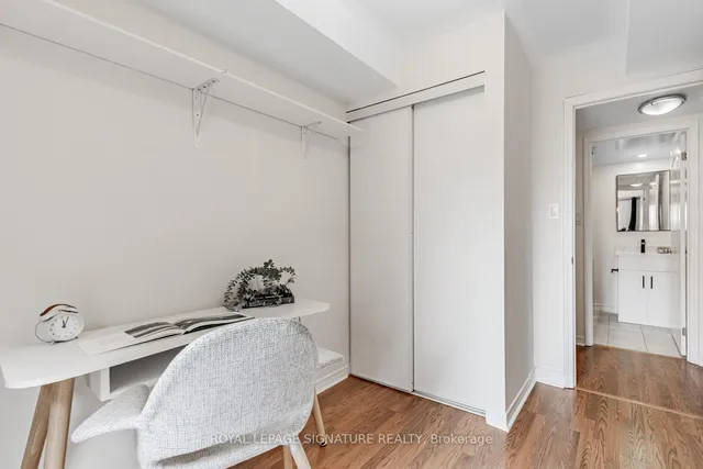 Additional property image - 817 Dundas St Unit 5