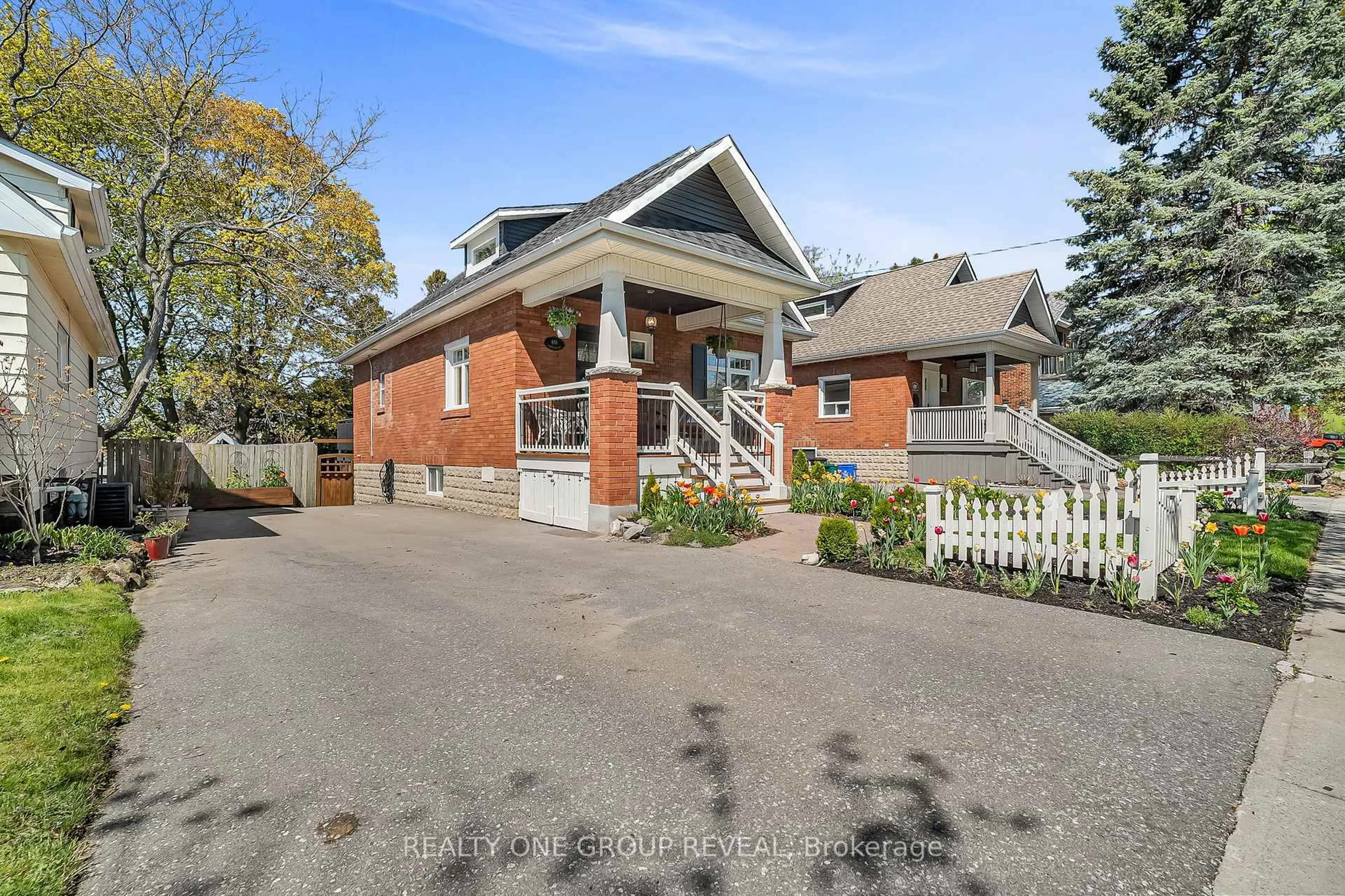 Unknown for 616 Somerville Ave, Oshawa Ontario L1G 4J1