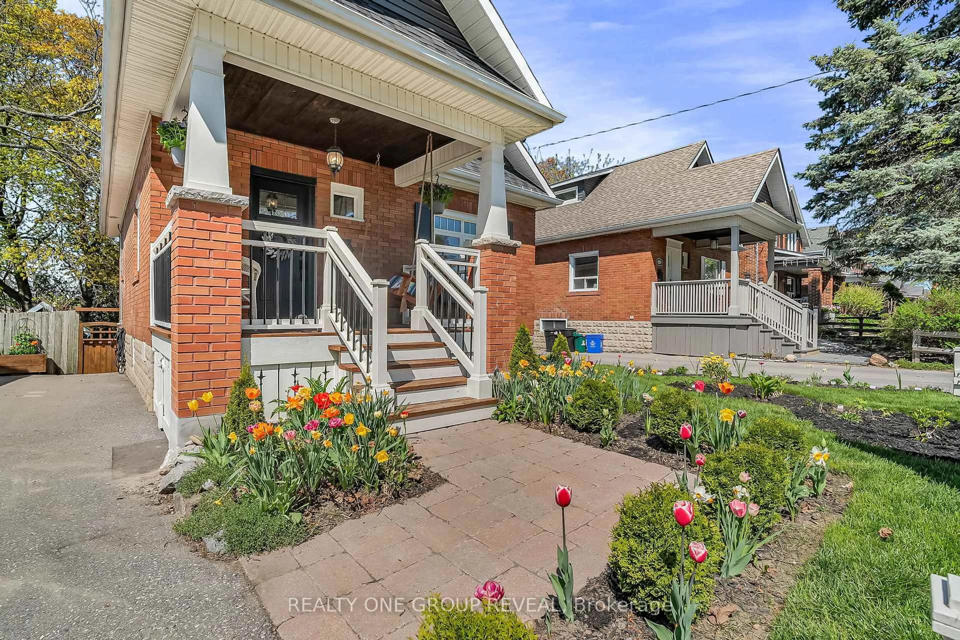 Home with brick exterior material, street for 616 Somerville Ave, Oshawa Ontario L1G 4J1