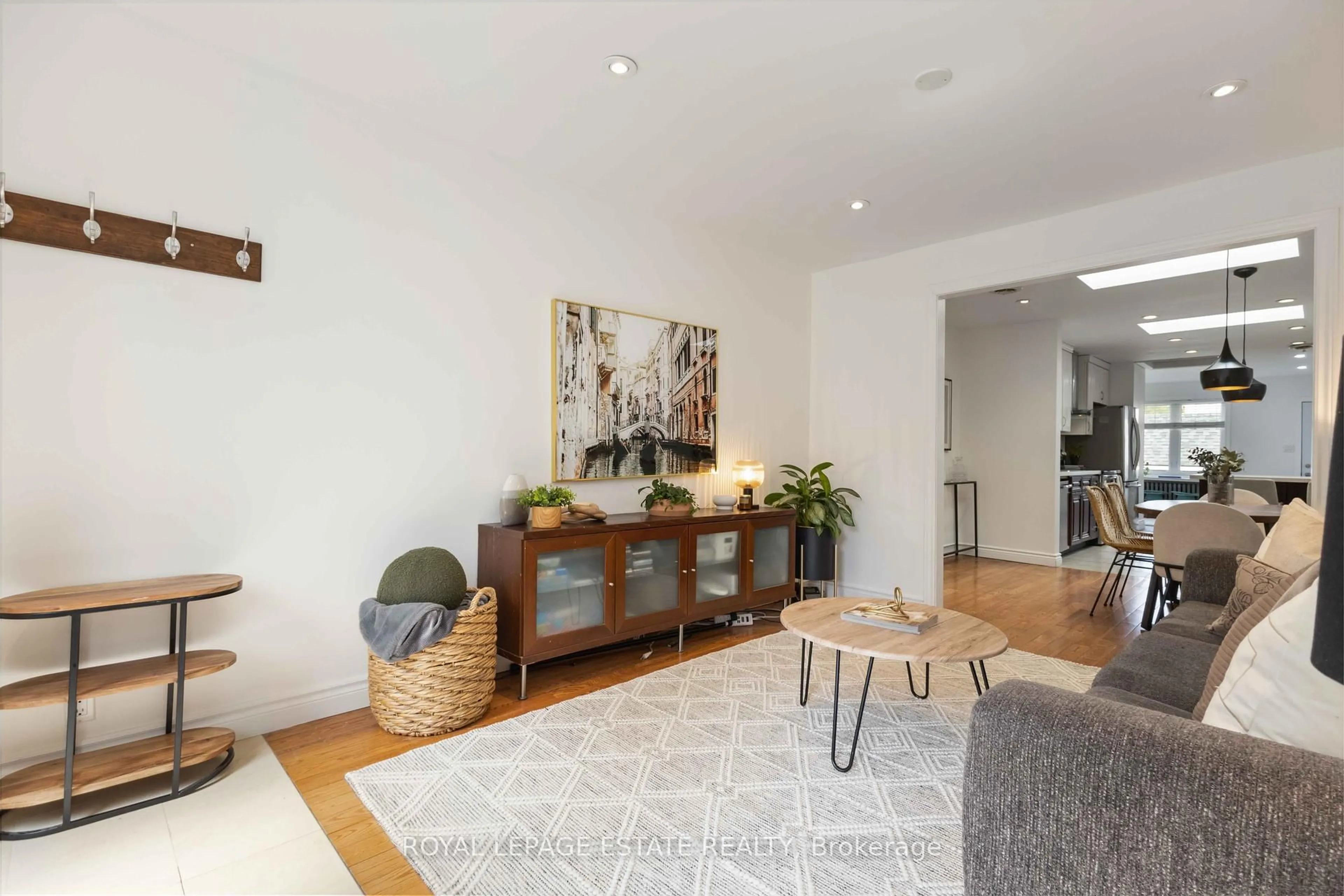 Living room with furniture, unknown for 185 Oak Park Ave, Toronto Ontario M4C 4N1