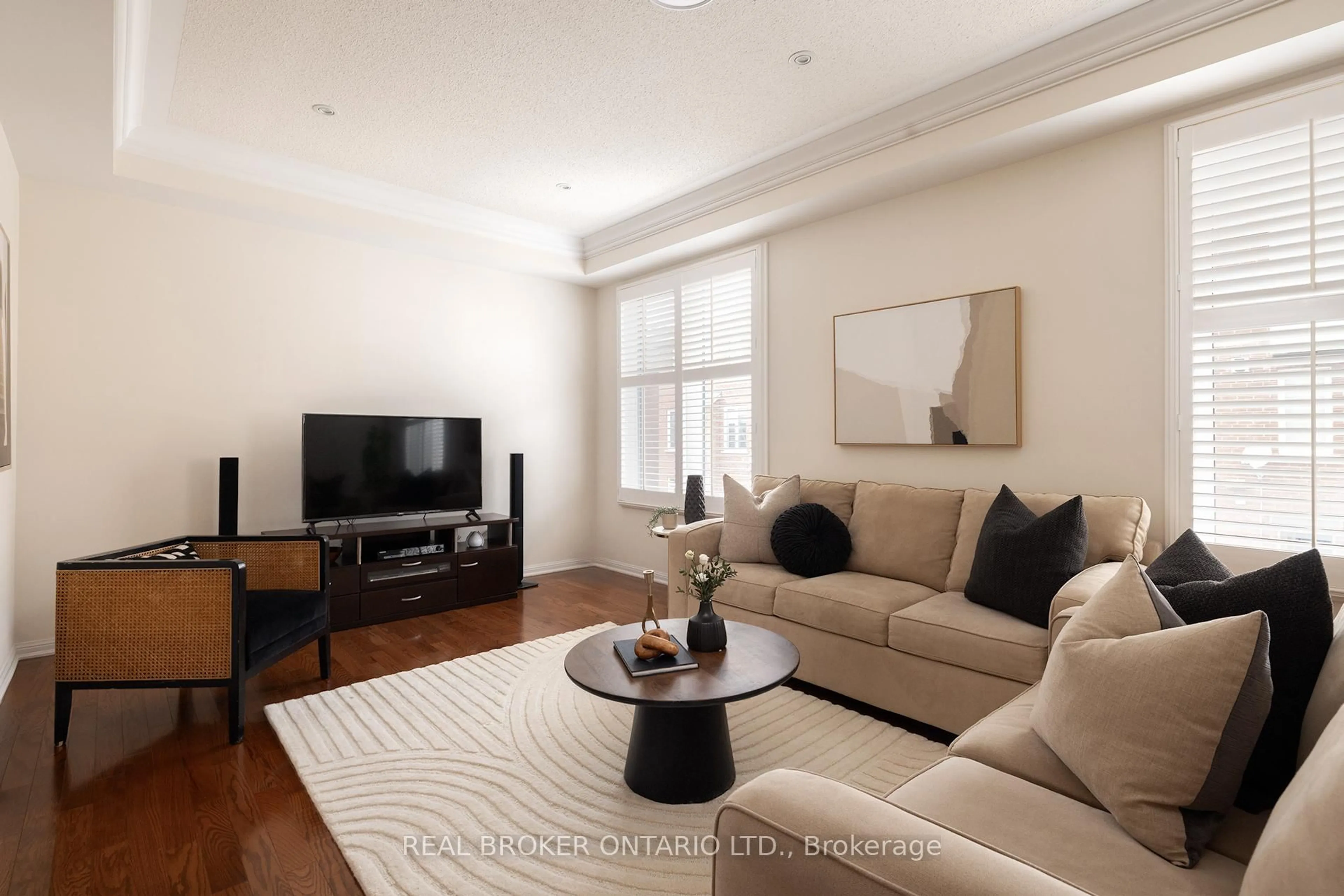 Living room with furniture, unknown for 24 Yates Ave, Toronto Ontario M1L 0C8