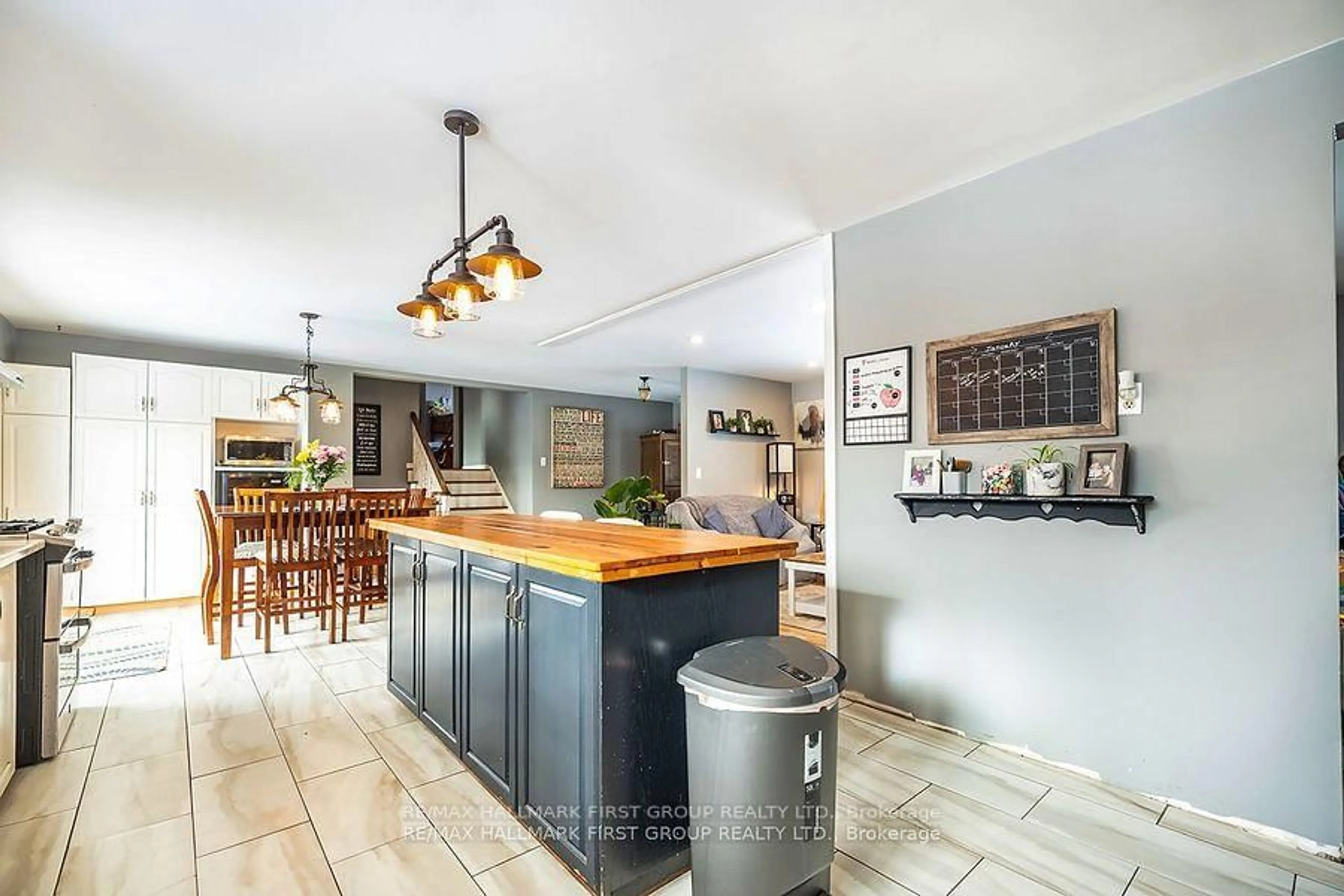Open concept kitchen, ceramic/tile floor for 4755 Thertell Rd, Clarington Ontario L0A 1E0