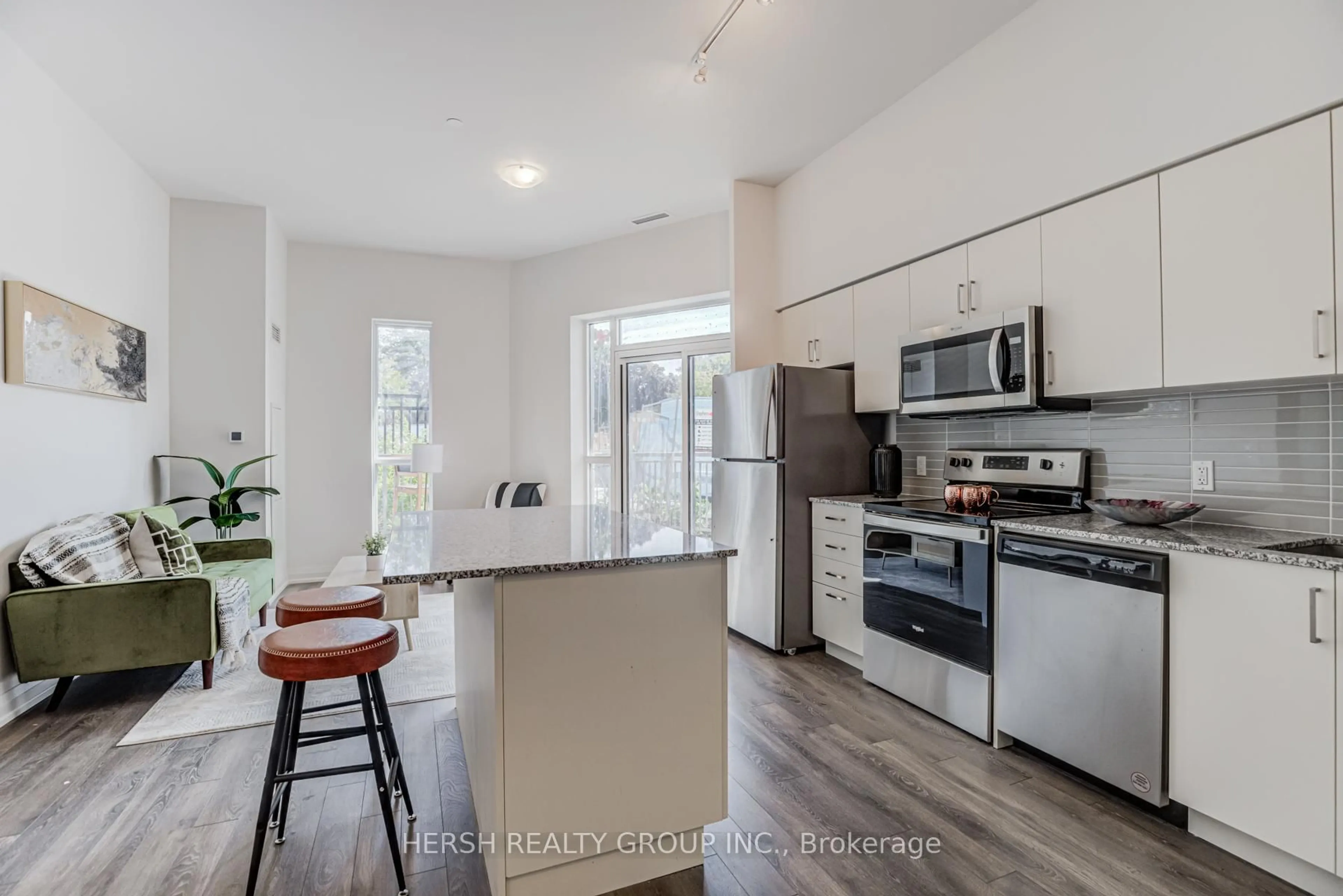Open concept kitchen, unknown for 10 Meadowglen Pl #106, Toronto Ontario M1G 0A8