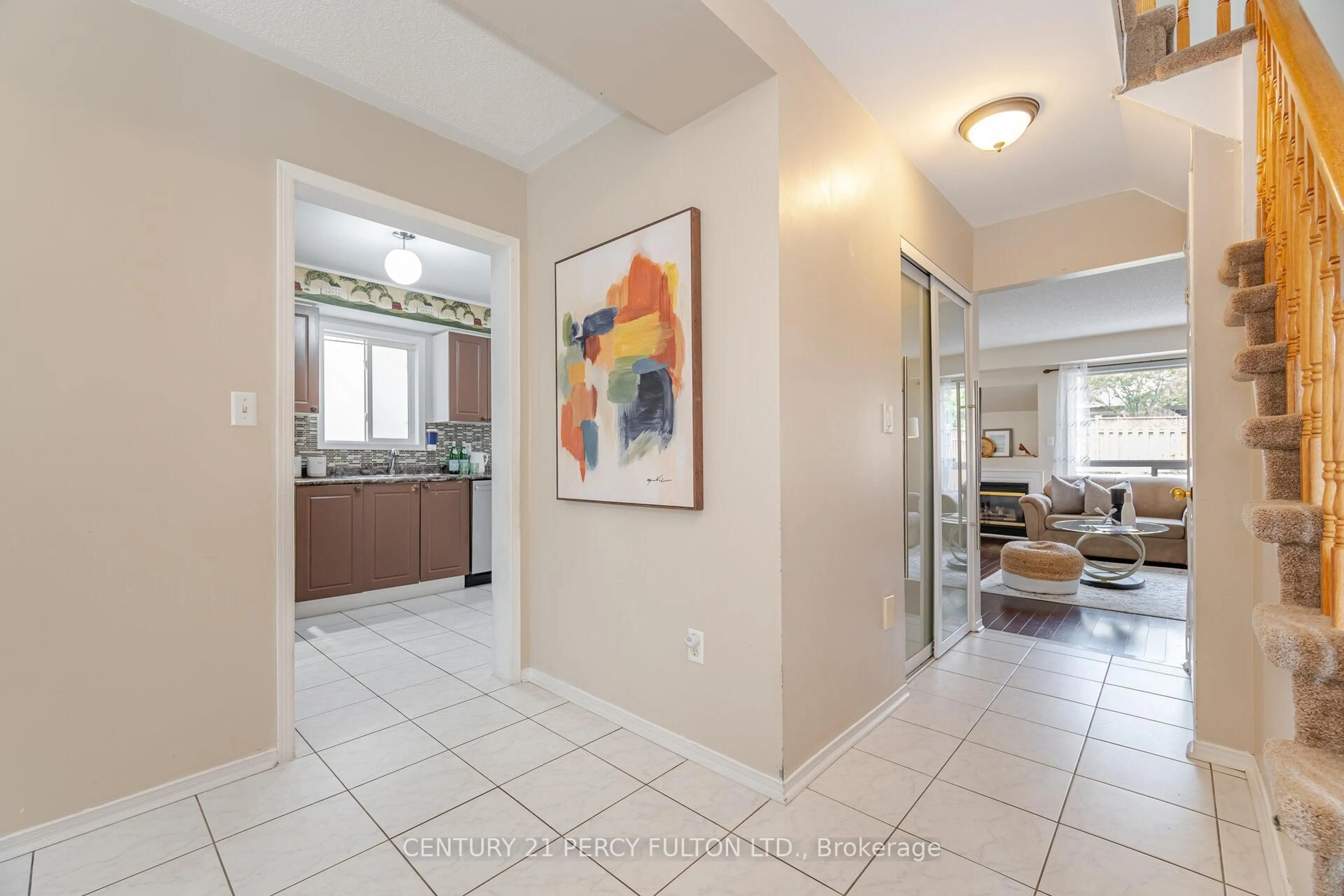 Indoor entryway for 137 Hibbard Dr, Ajax Ontario L1Z 1G3